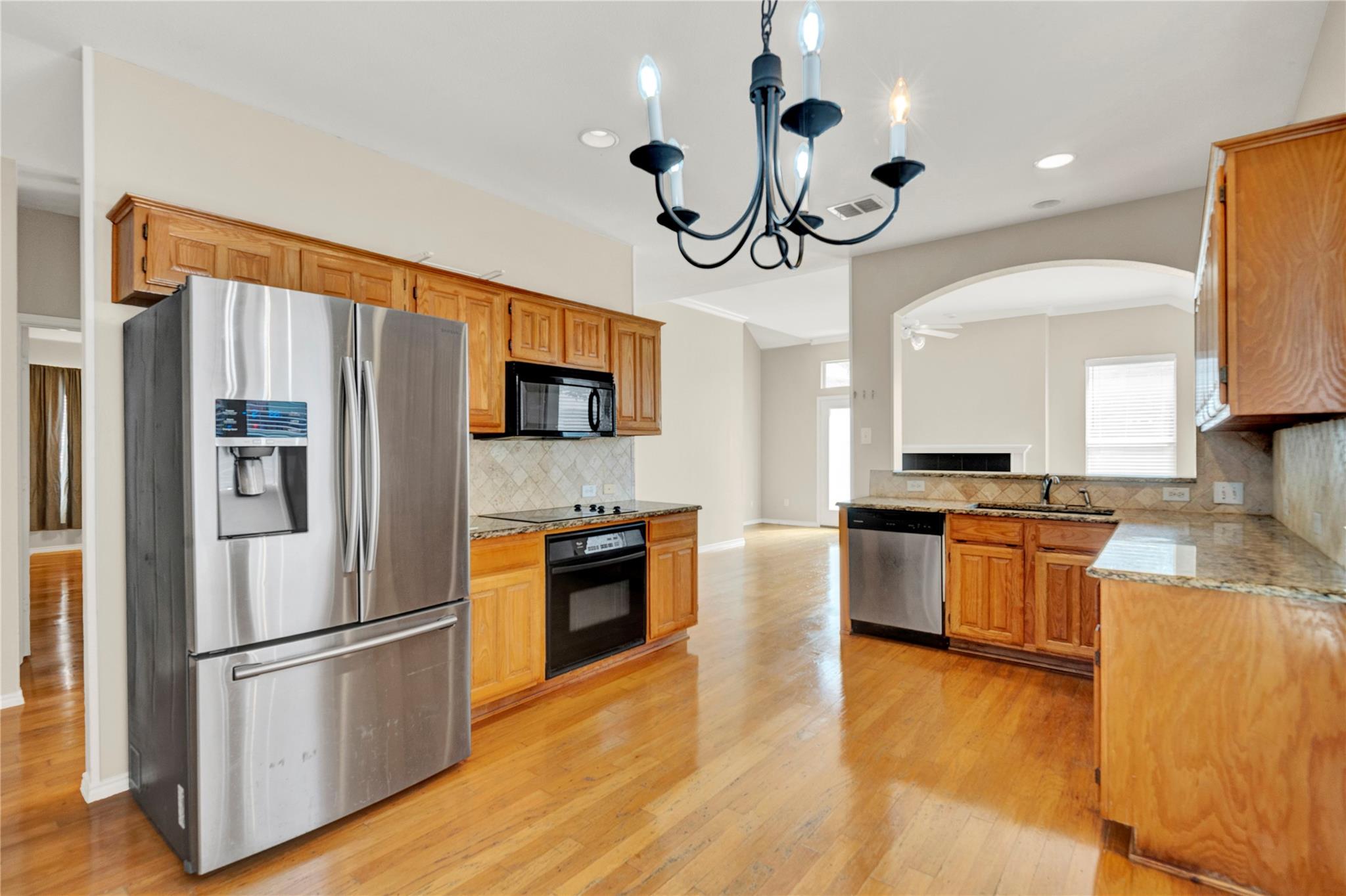main property photo 13