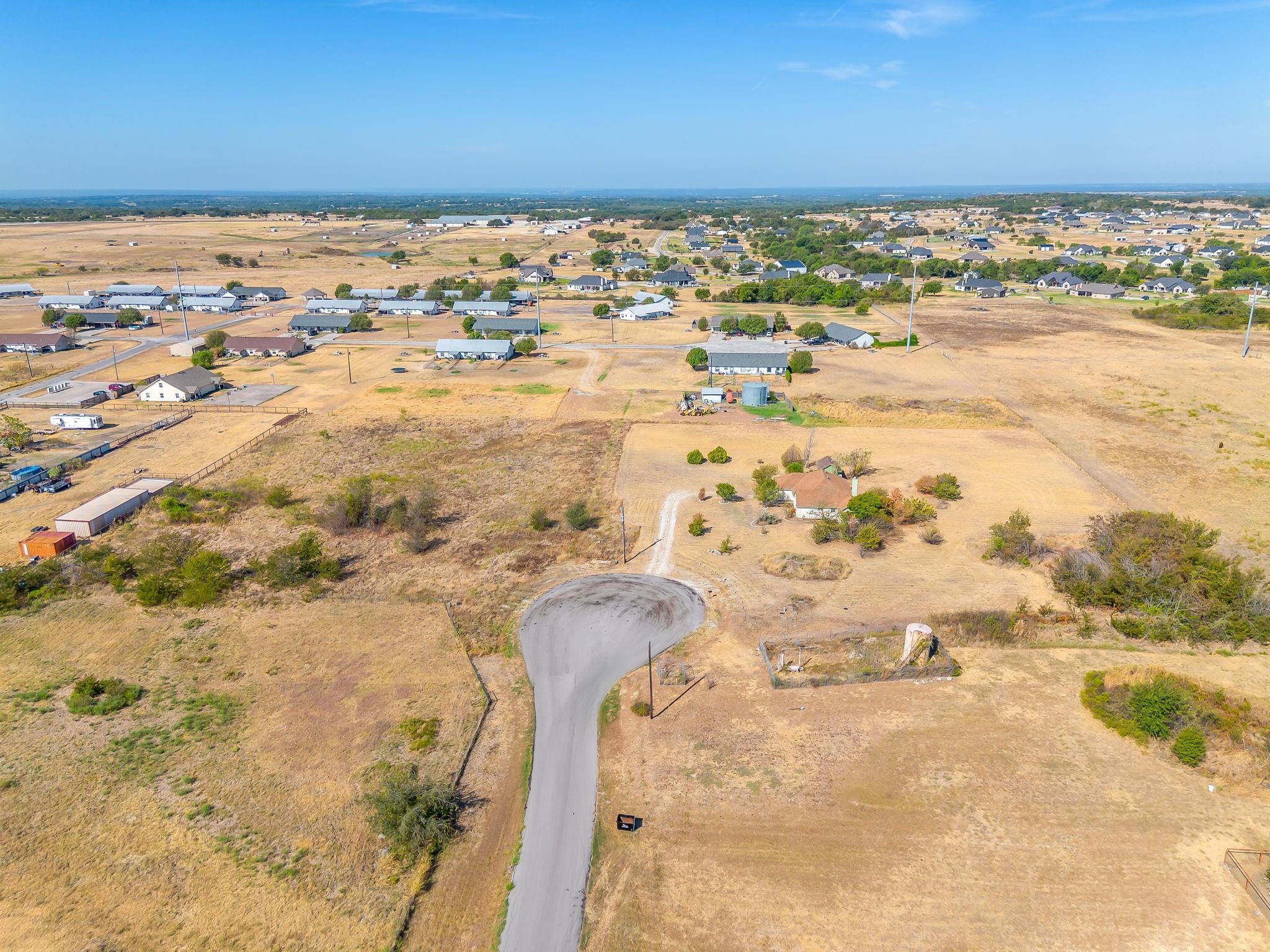 main property photo 31