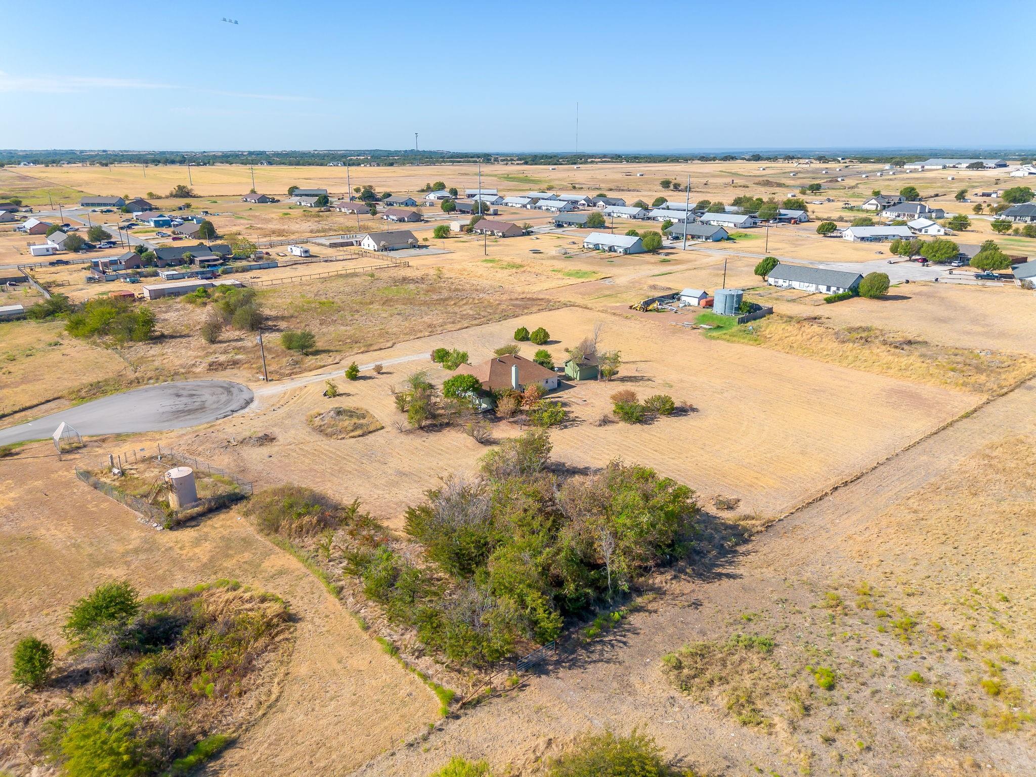 main property photo 33