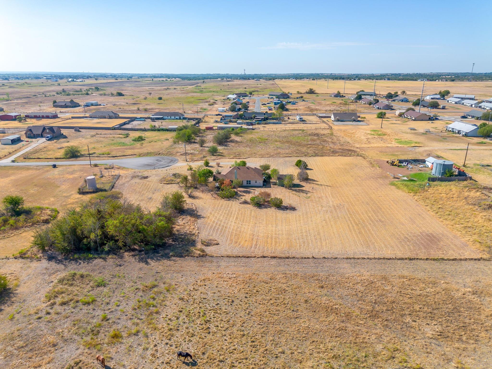 main property photo 34