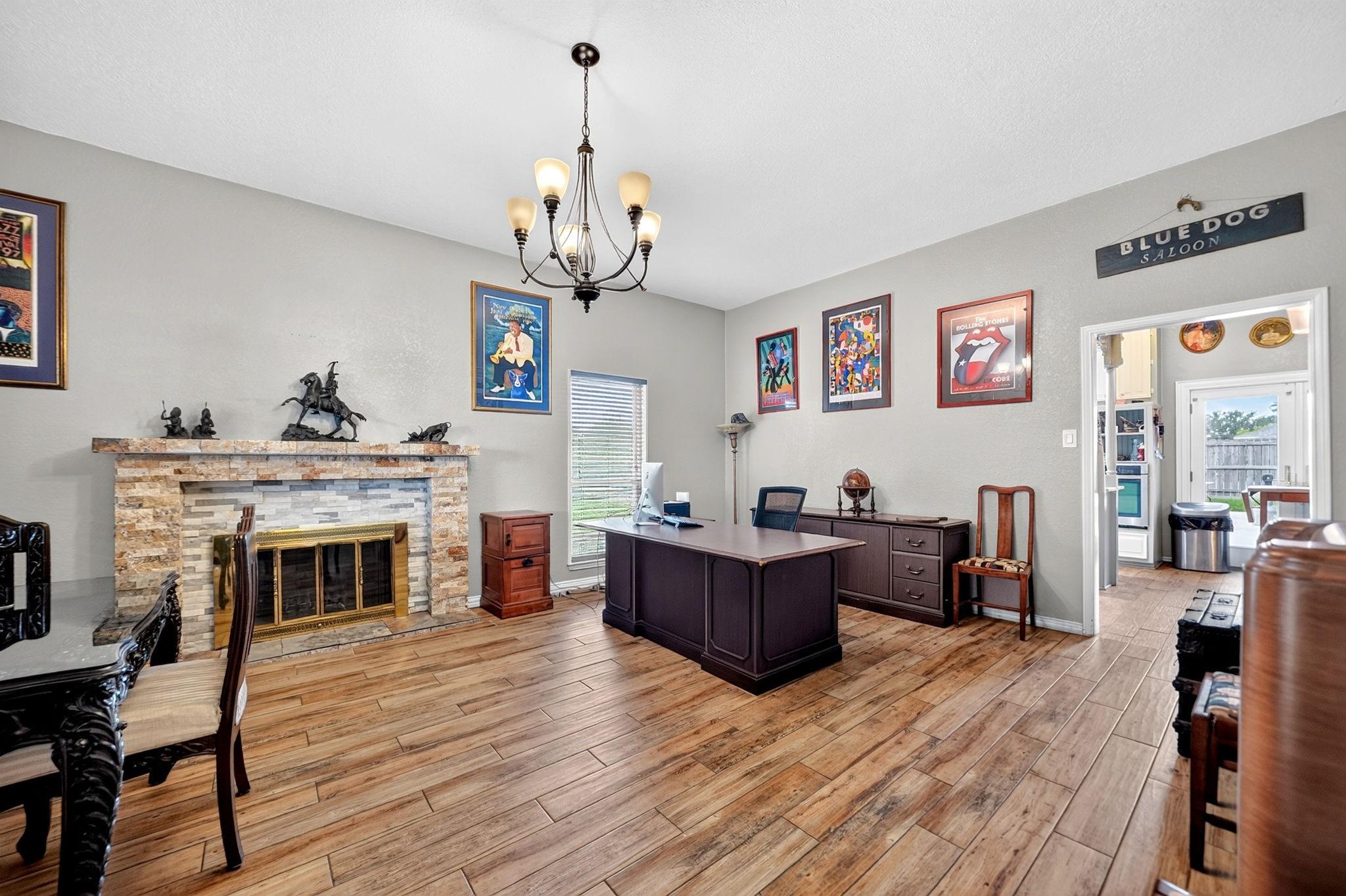 main property photo 23