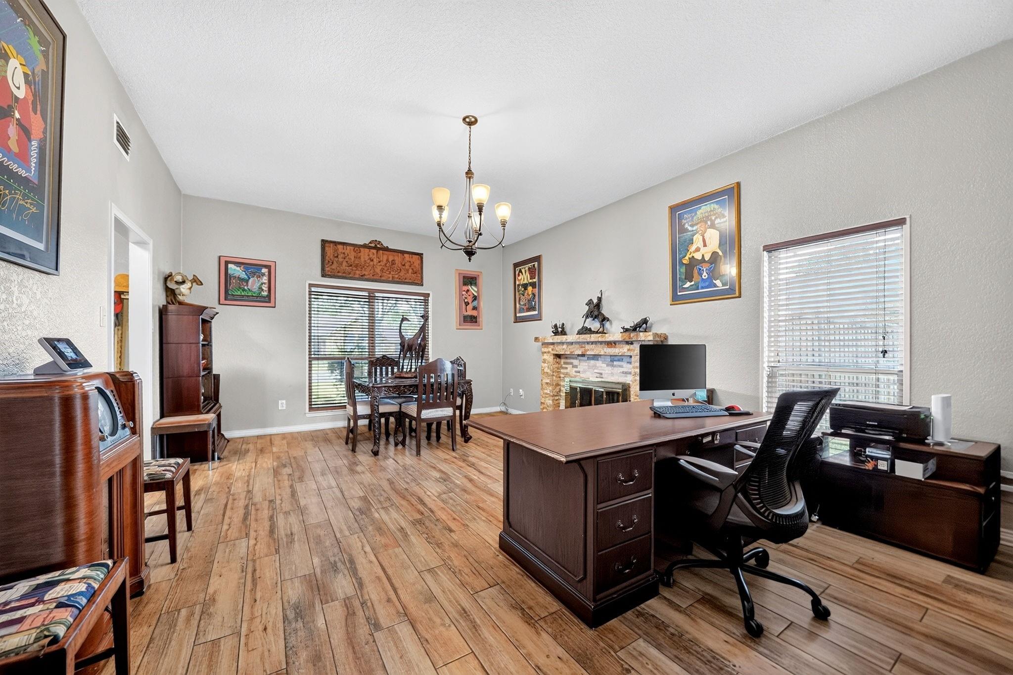 main property photo 25
