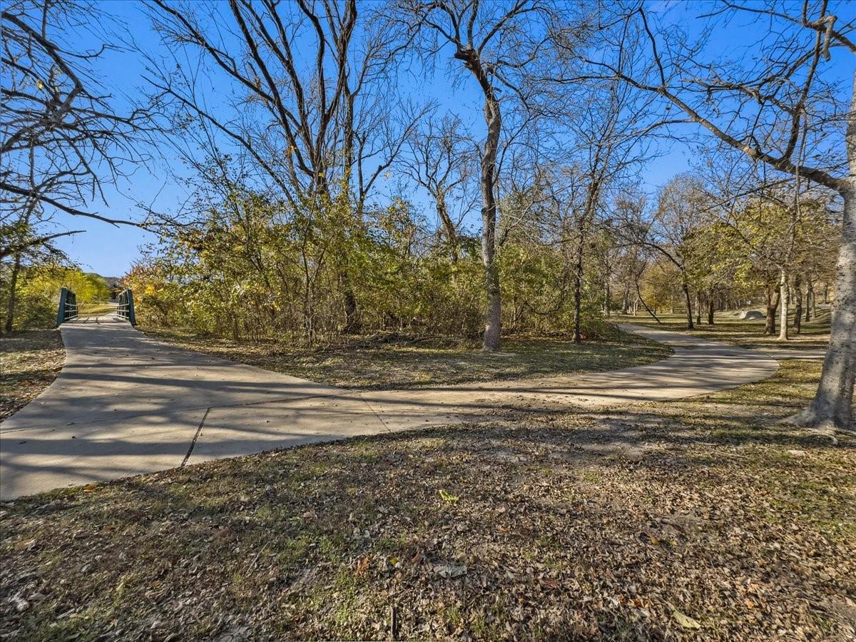 main property photo 31