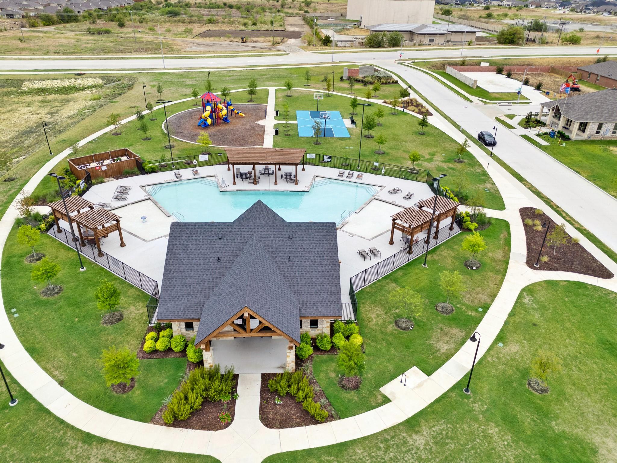 main property photo 35