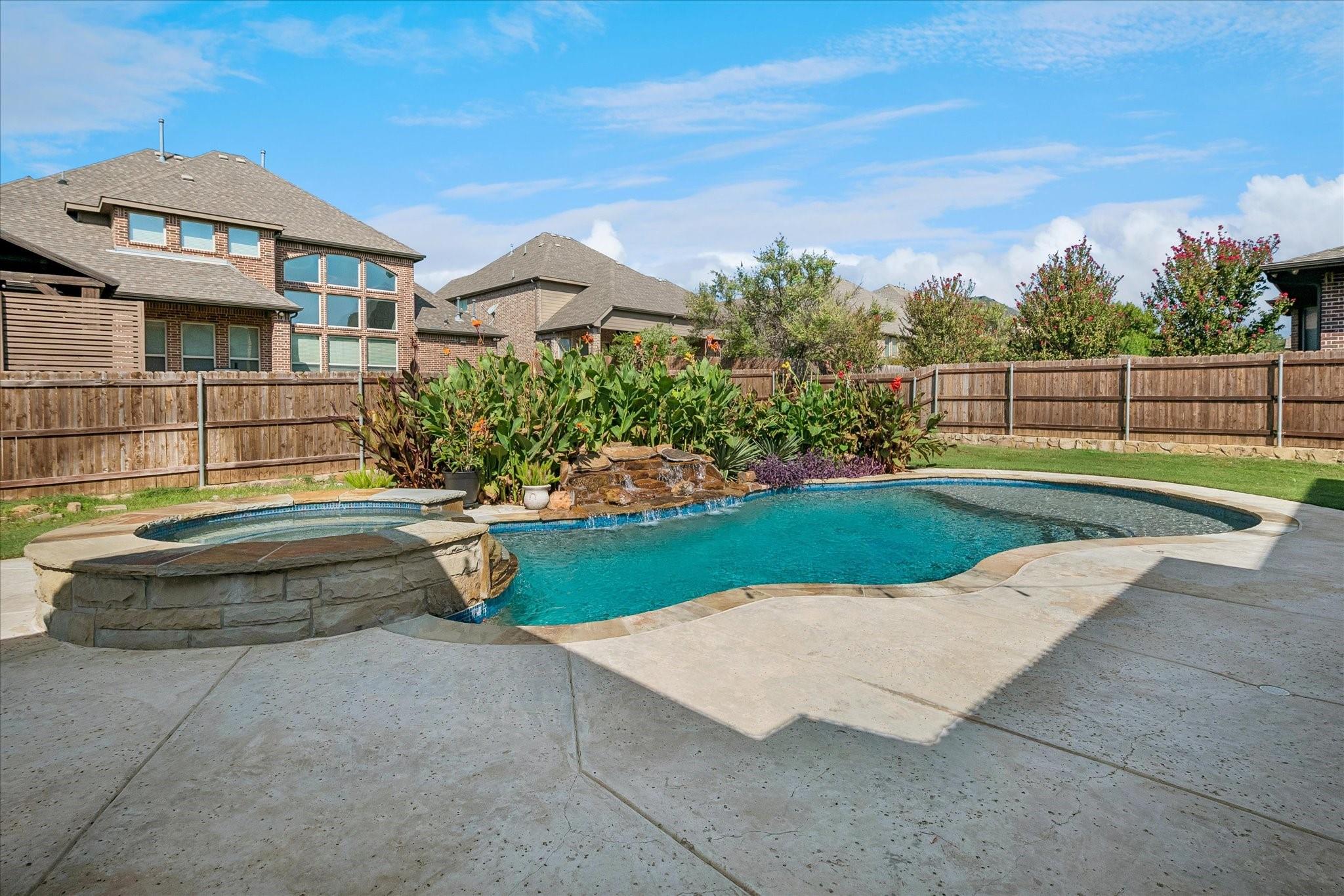 main property photo 34