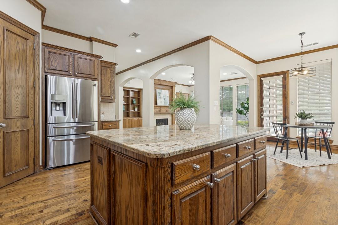 main property photo 13