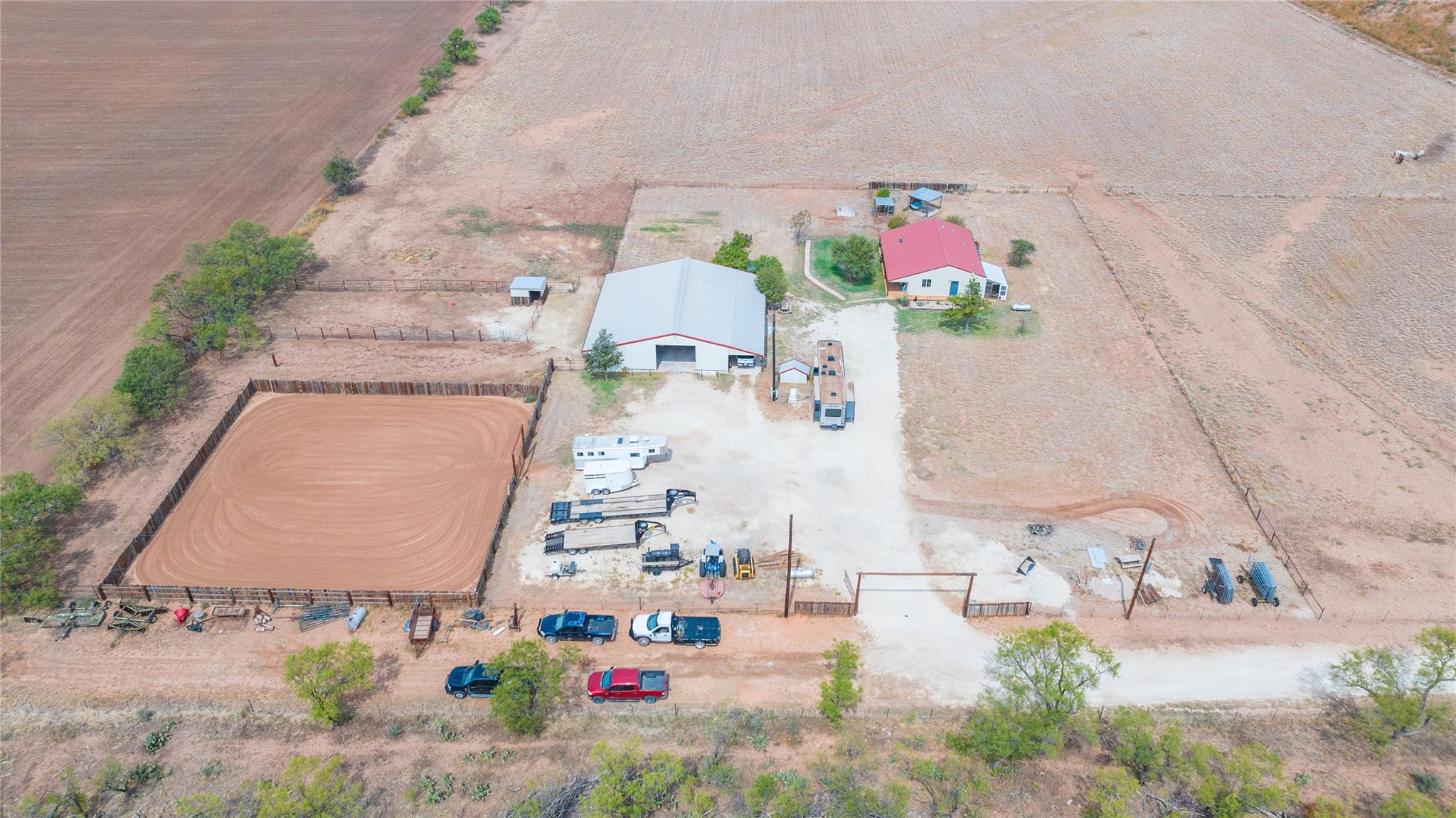 main property photo 10