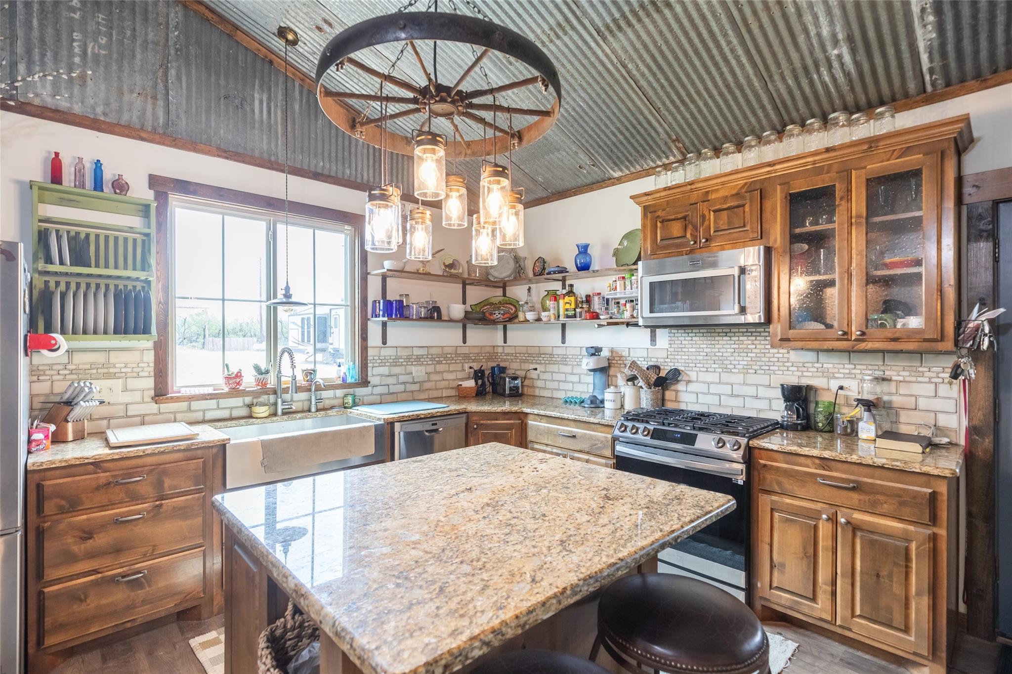 main property photo 29