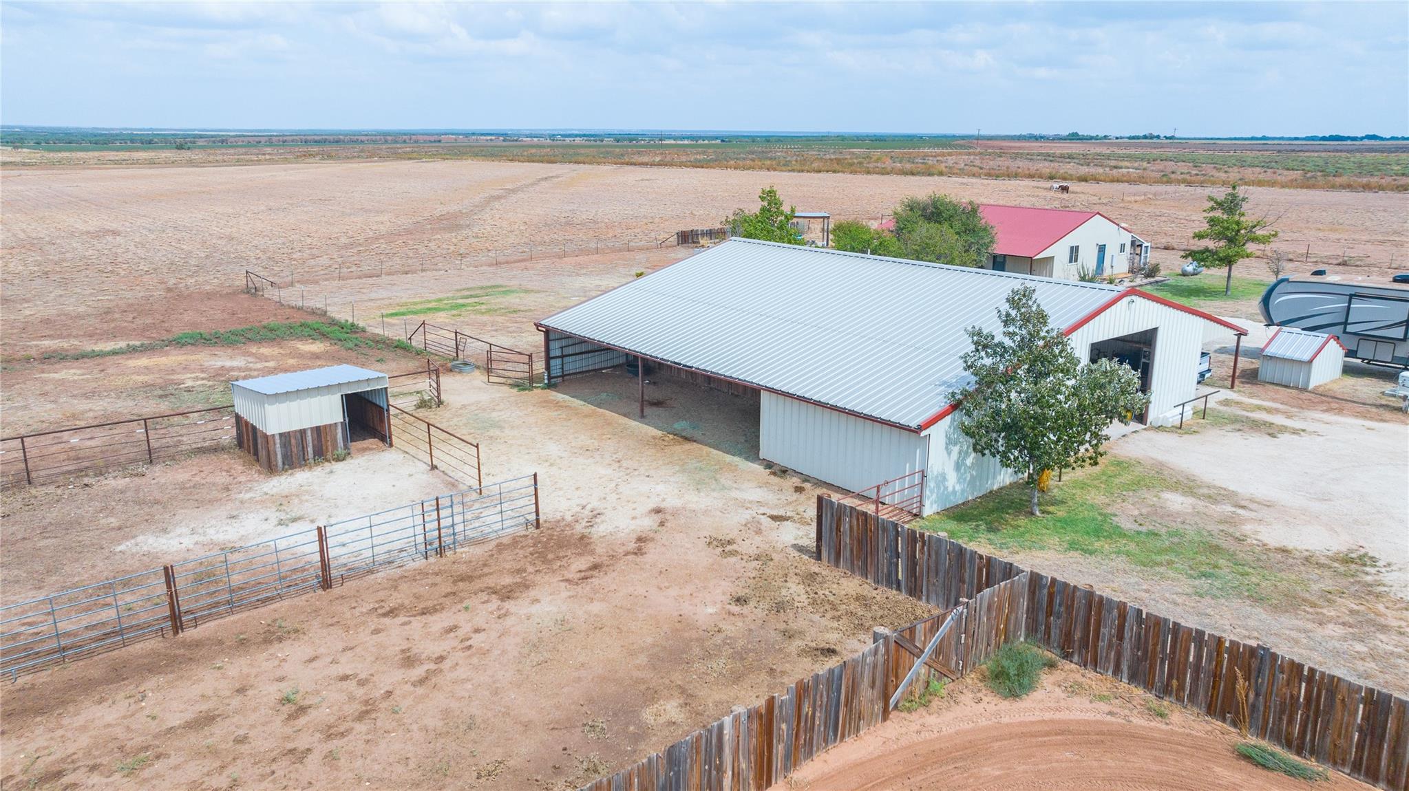 main property photo 8