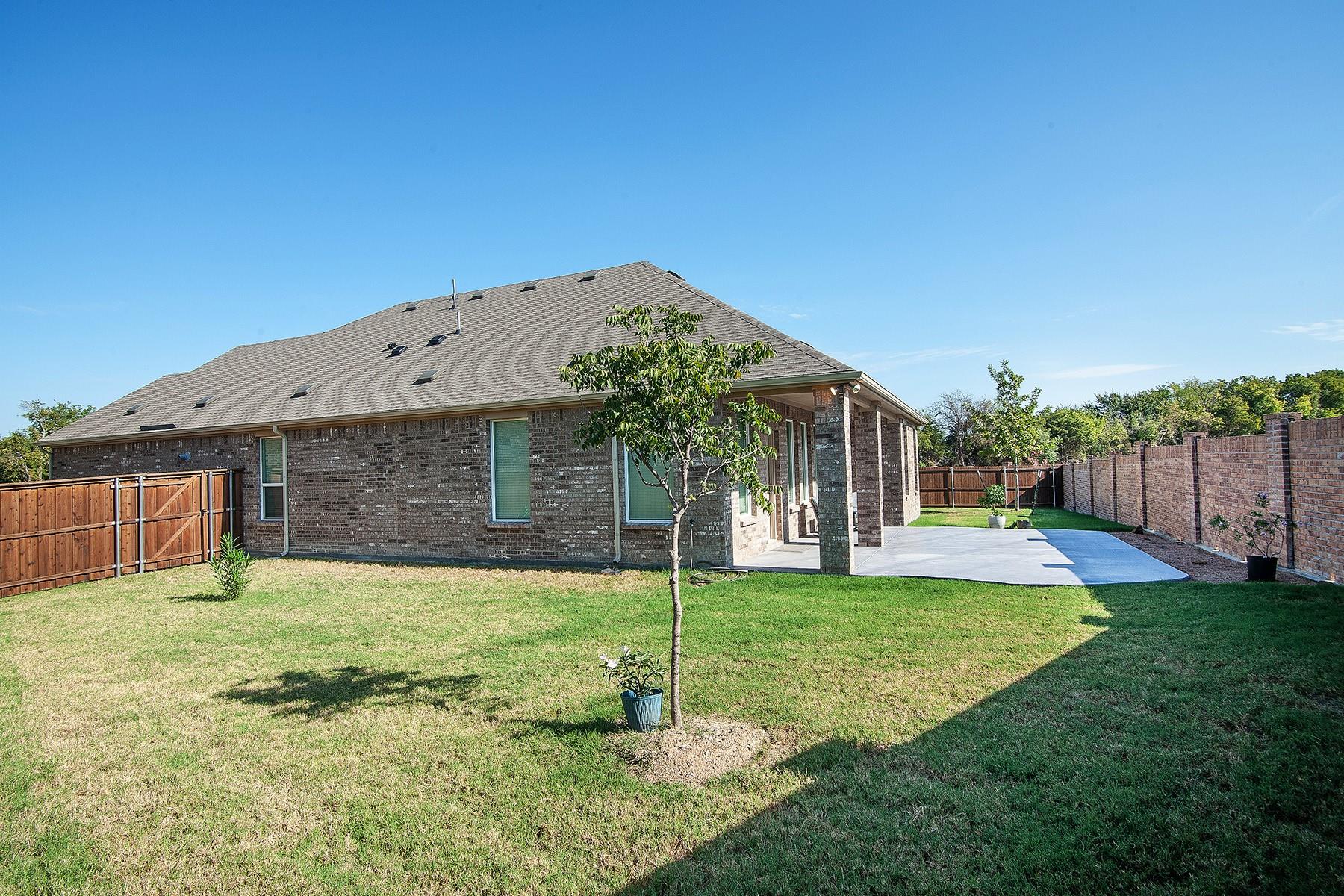 main property photo 5