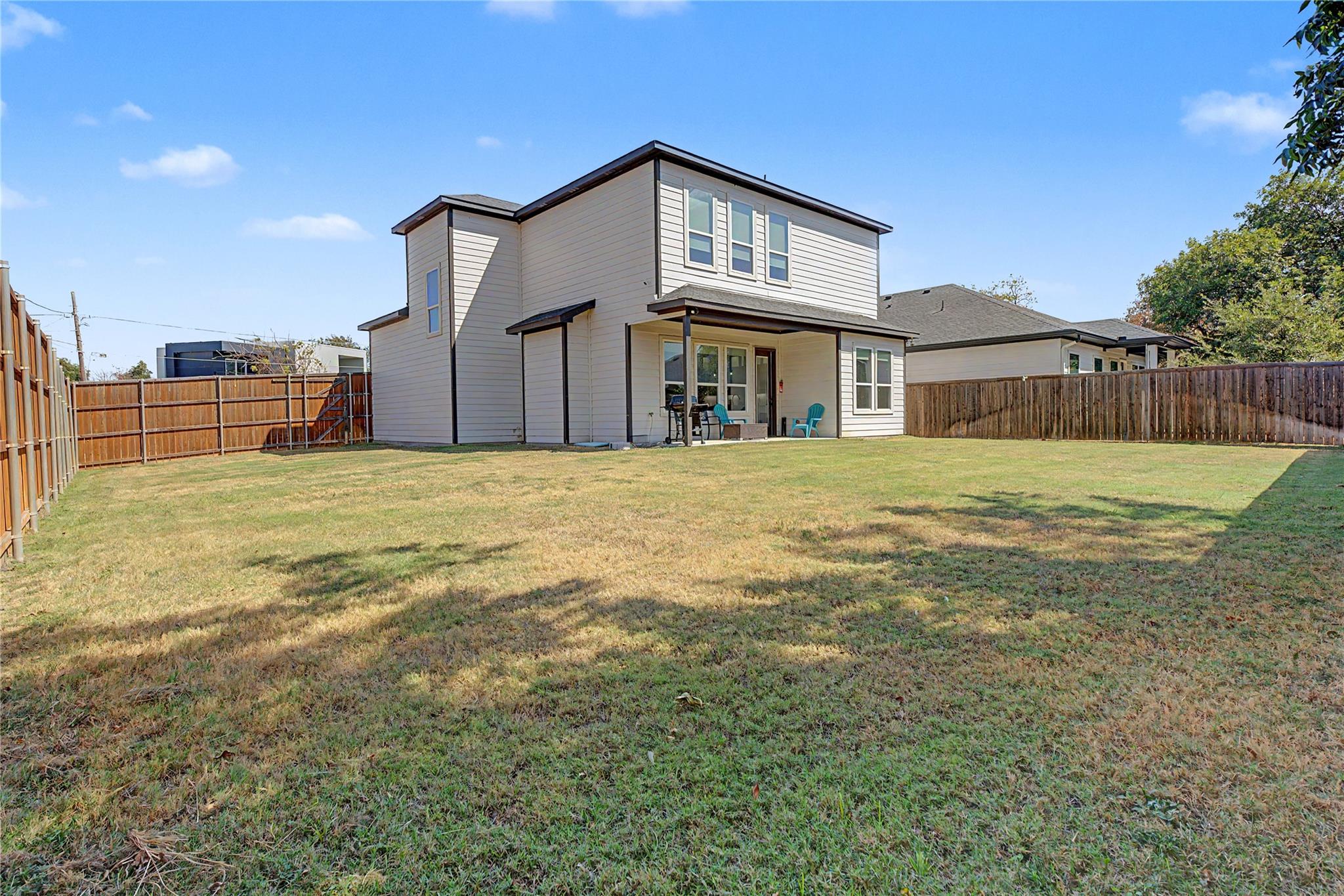 main property photo 36