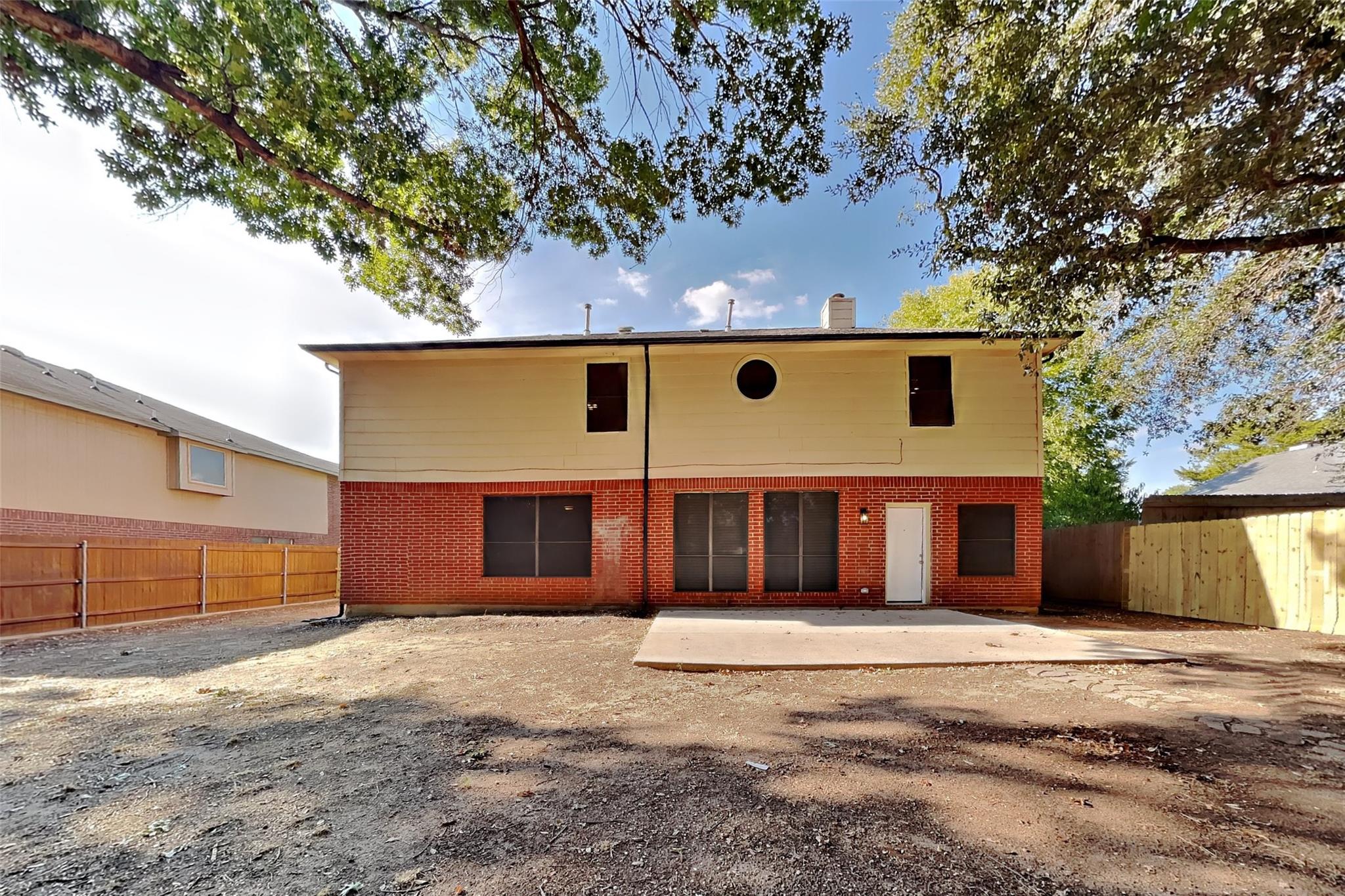 main property photo 19