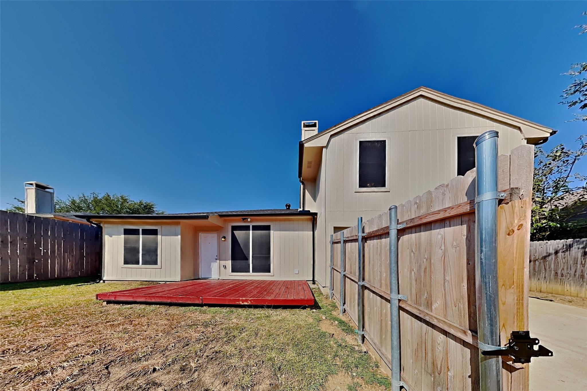 main property photo 19