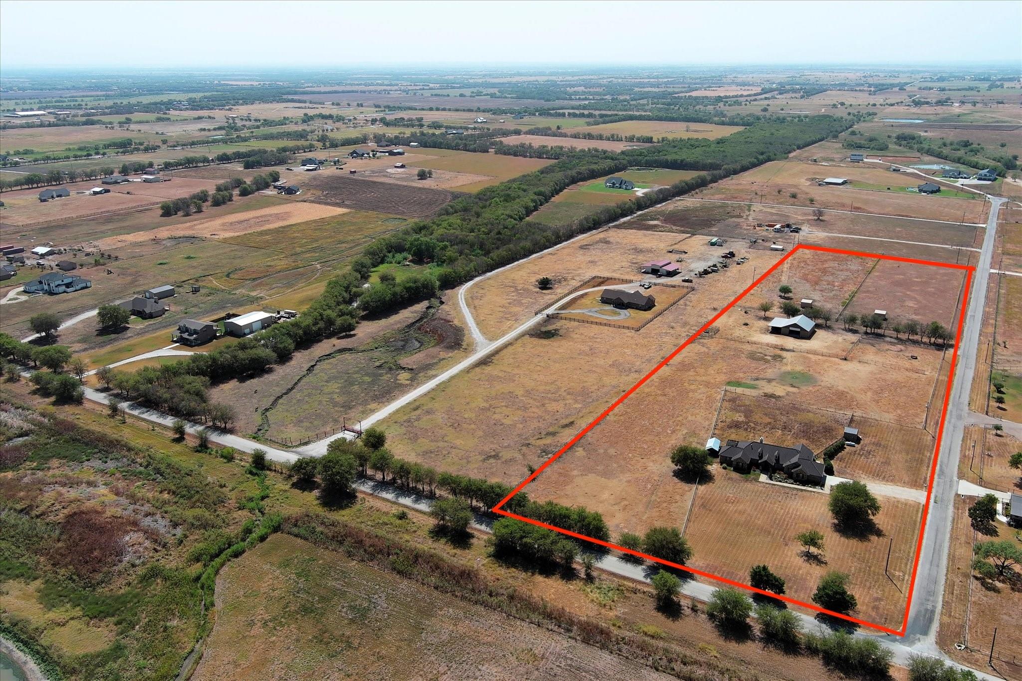 main property photo 30