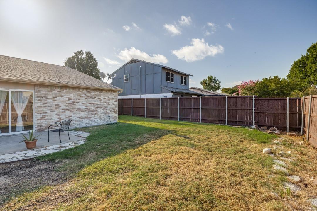 main property photo 23