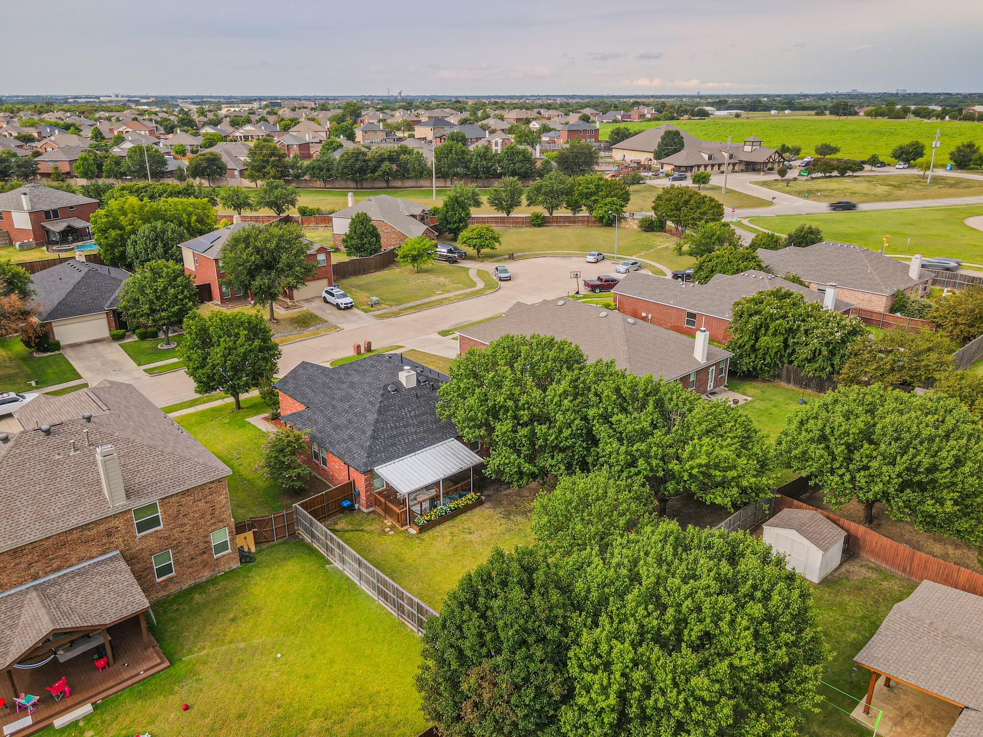 main property photo 23