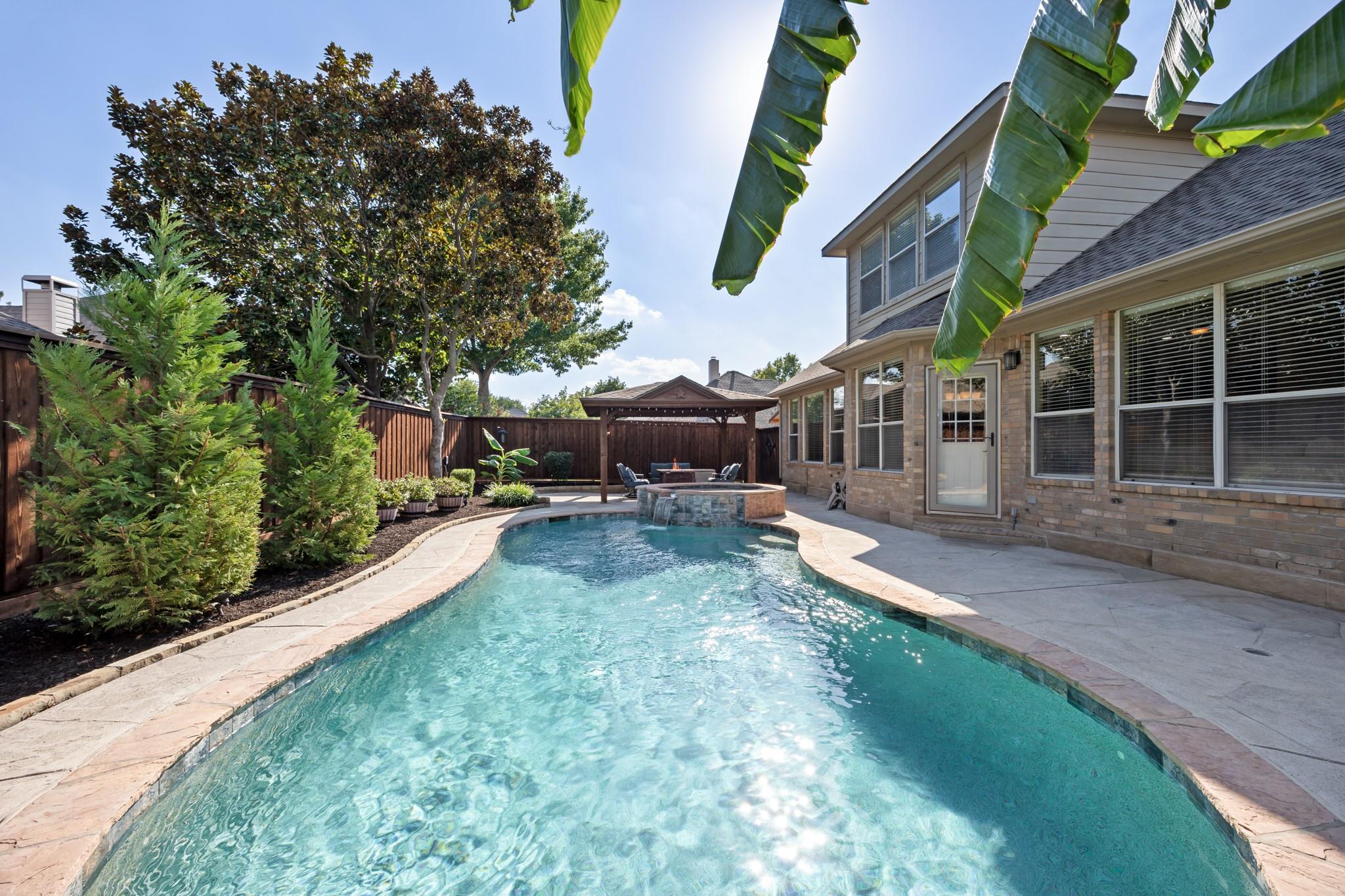 main property photo 26