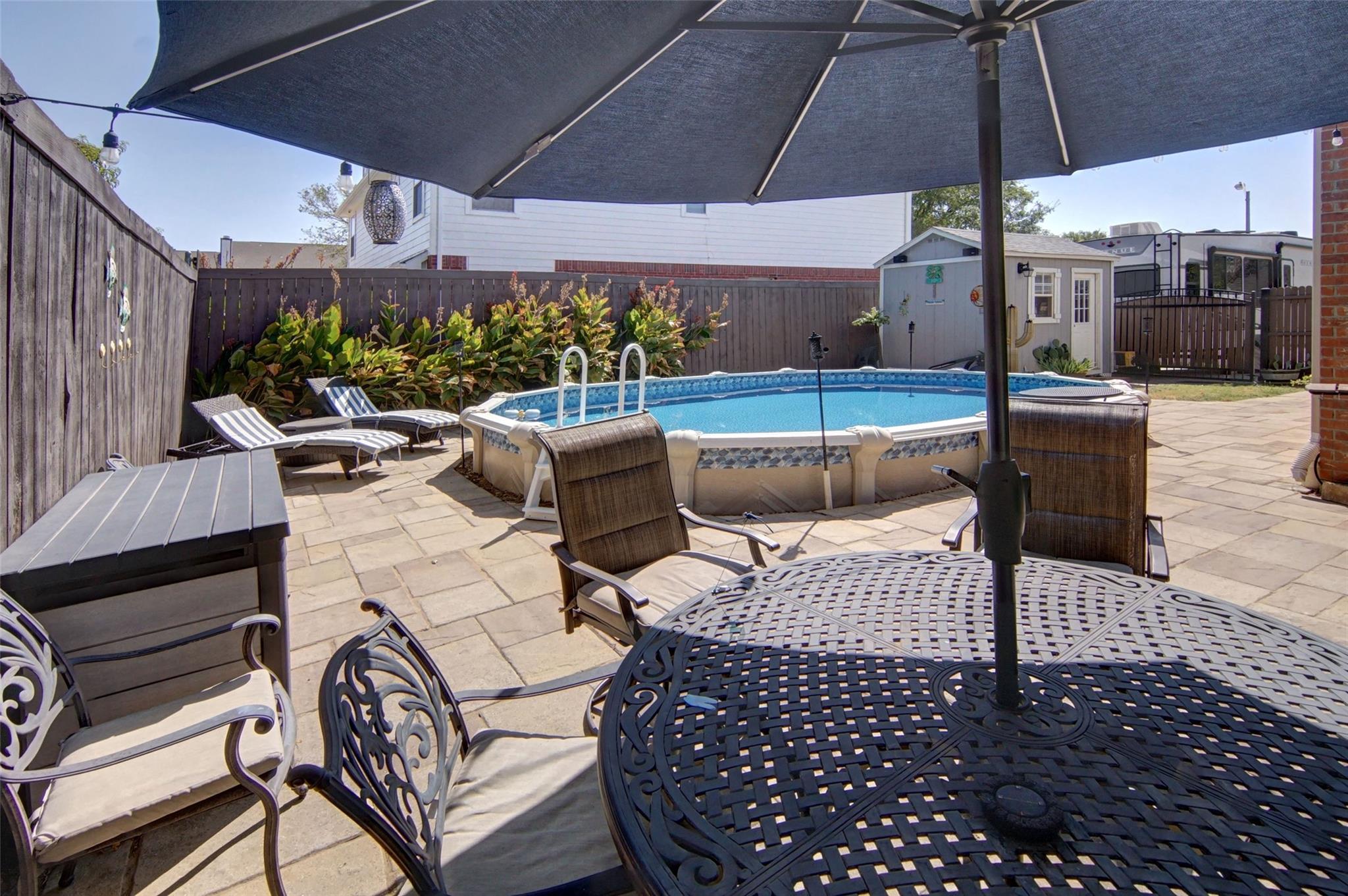main property photo 28