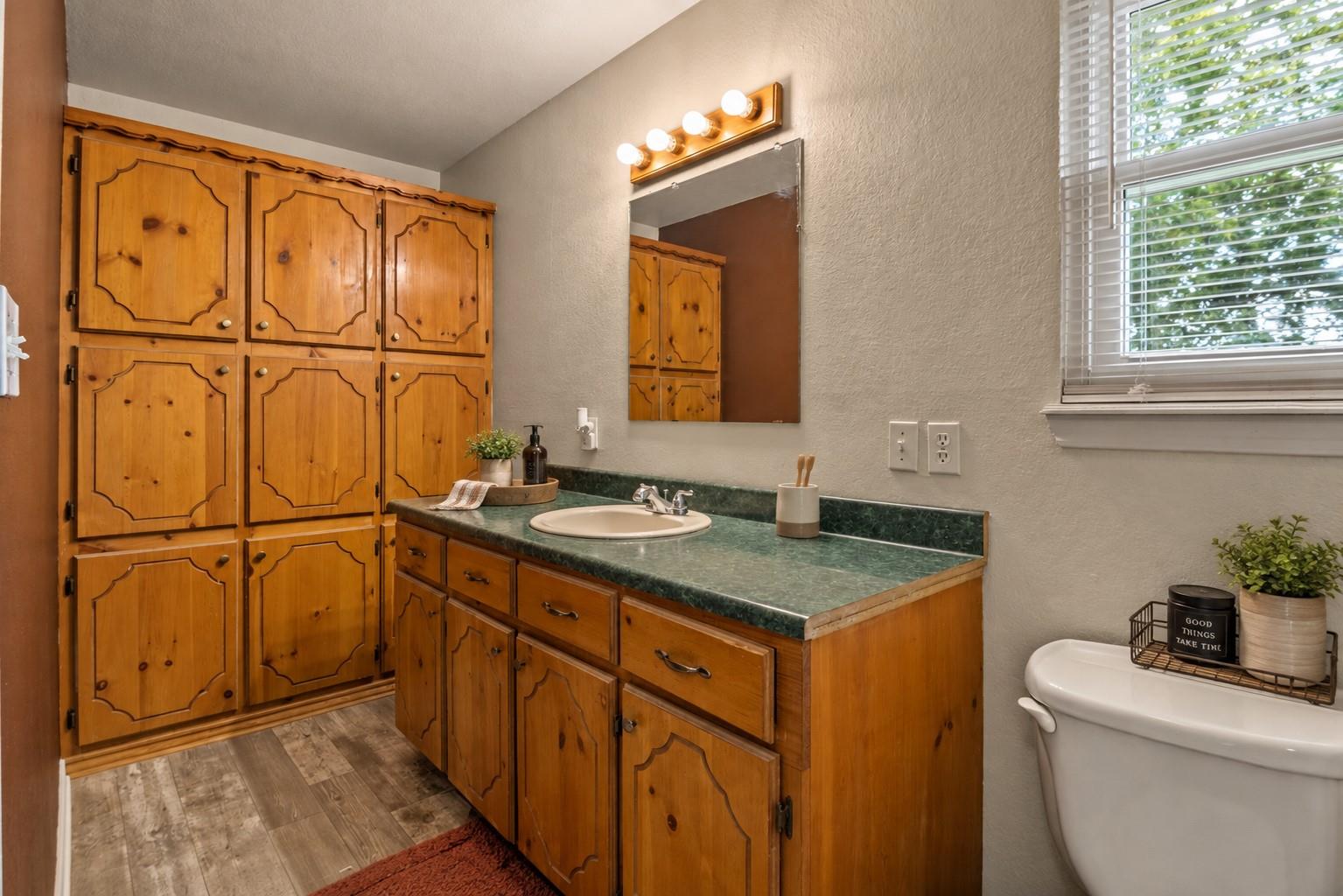 main property photo 12