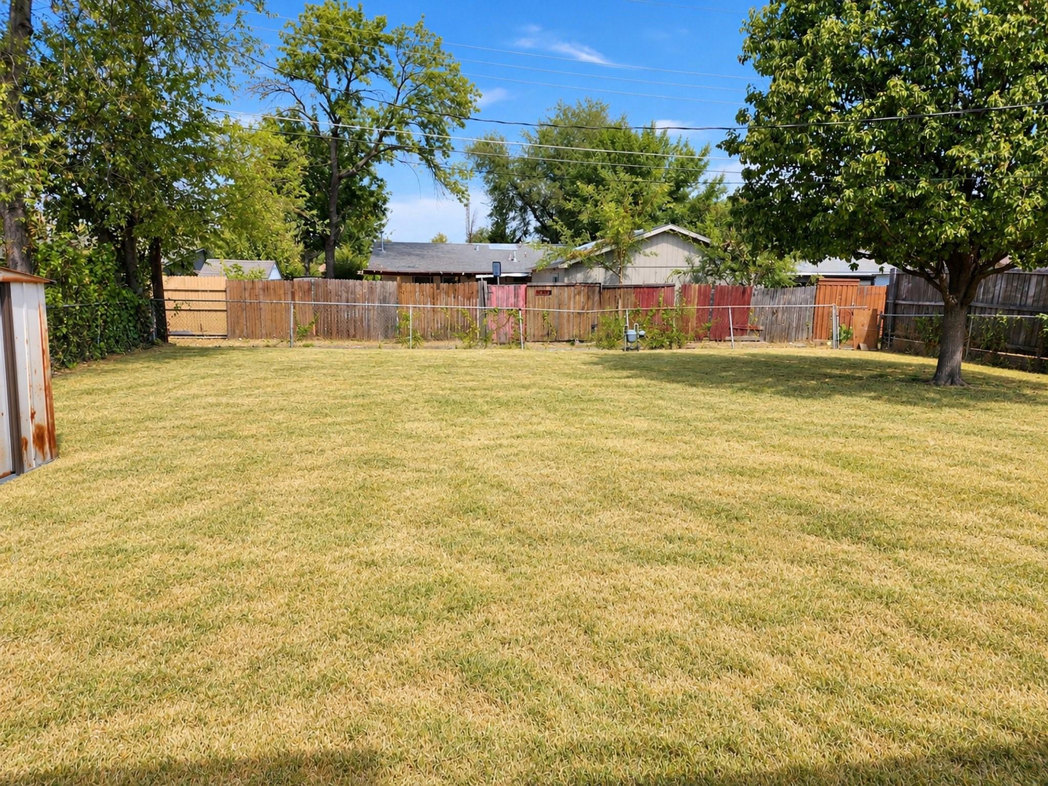 main property photo 16