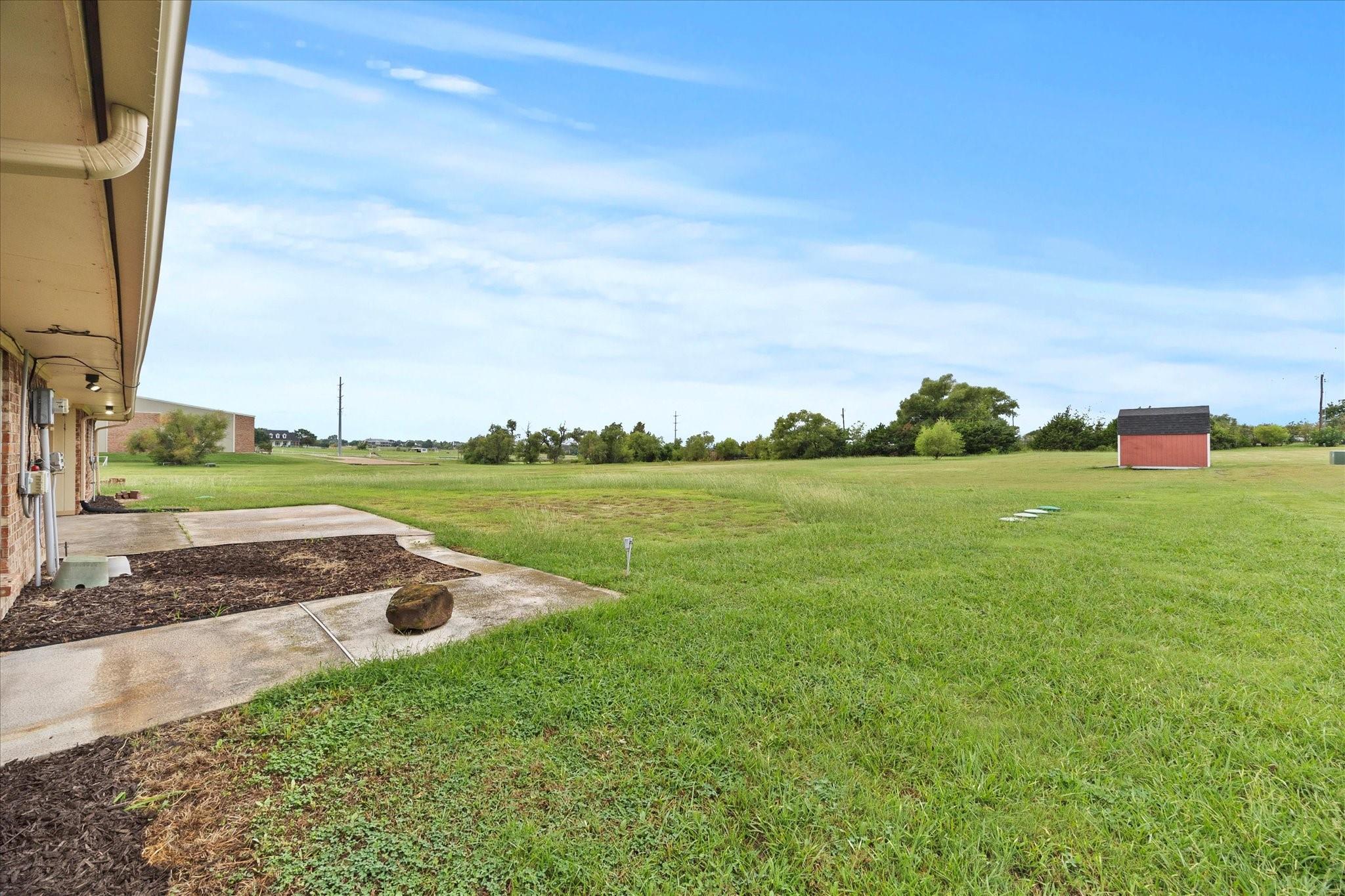 main property photo 12