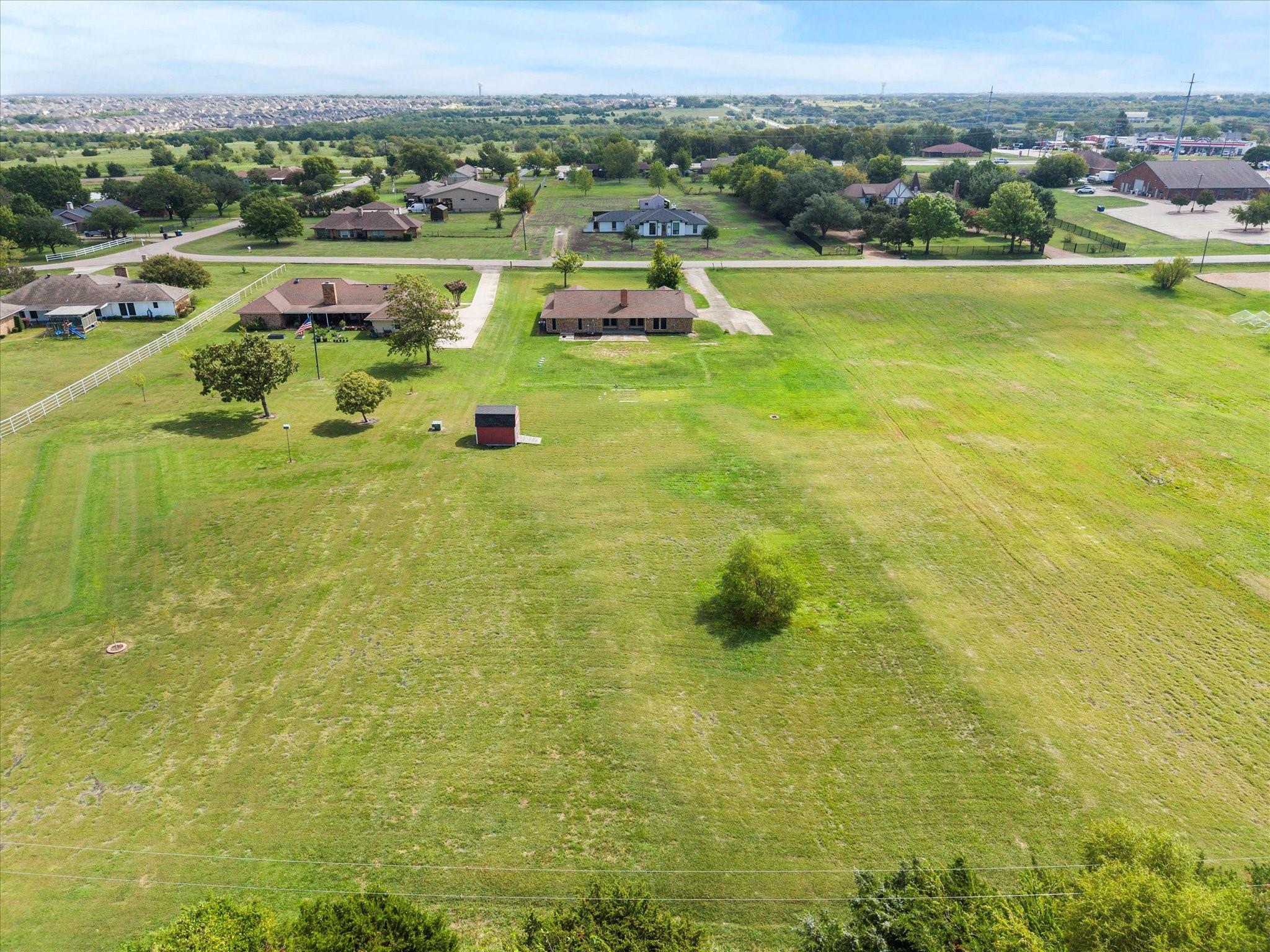 main property photo 9
