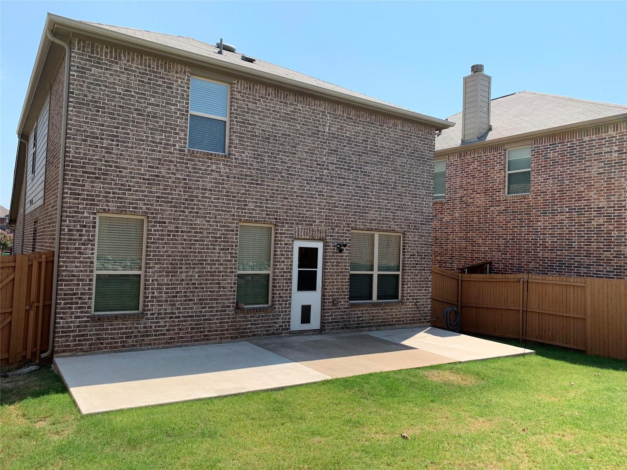 main property photo 13