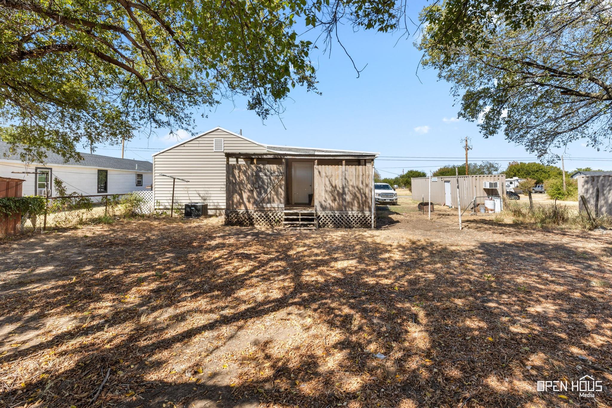 main property photo 29