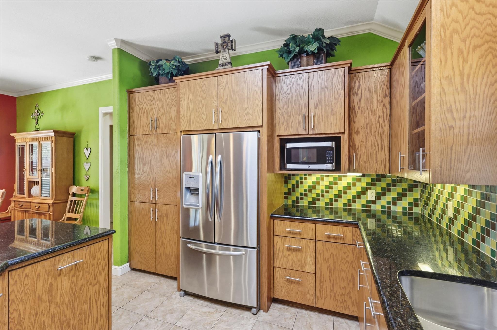 main property photo 15