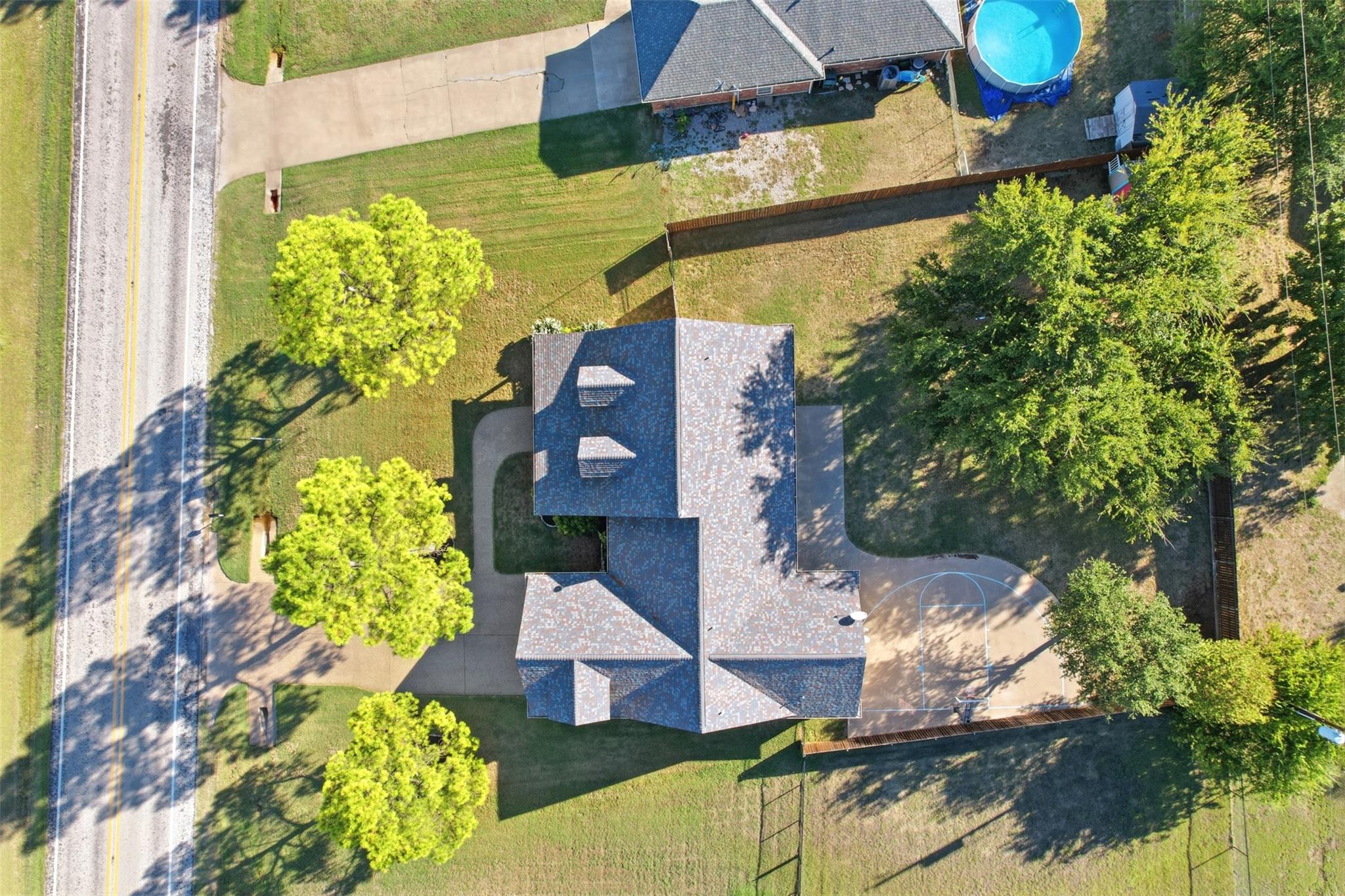 main property photo 35
