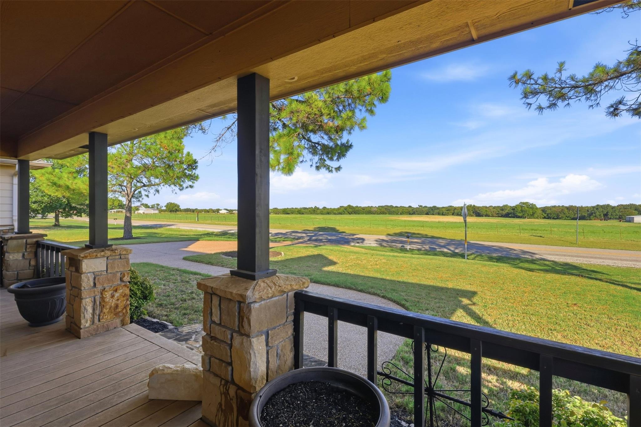 main property photo 39