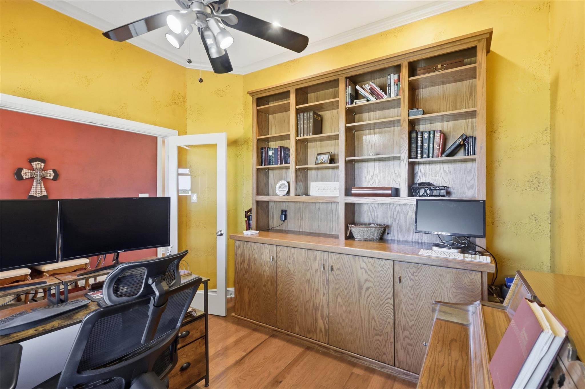 main property photo 9
