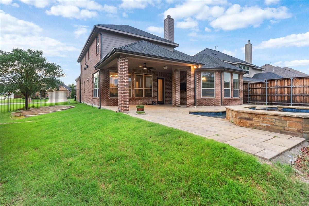 main property photo 5