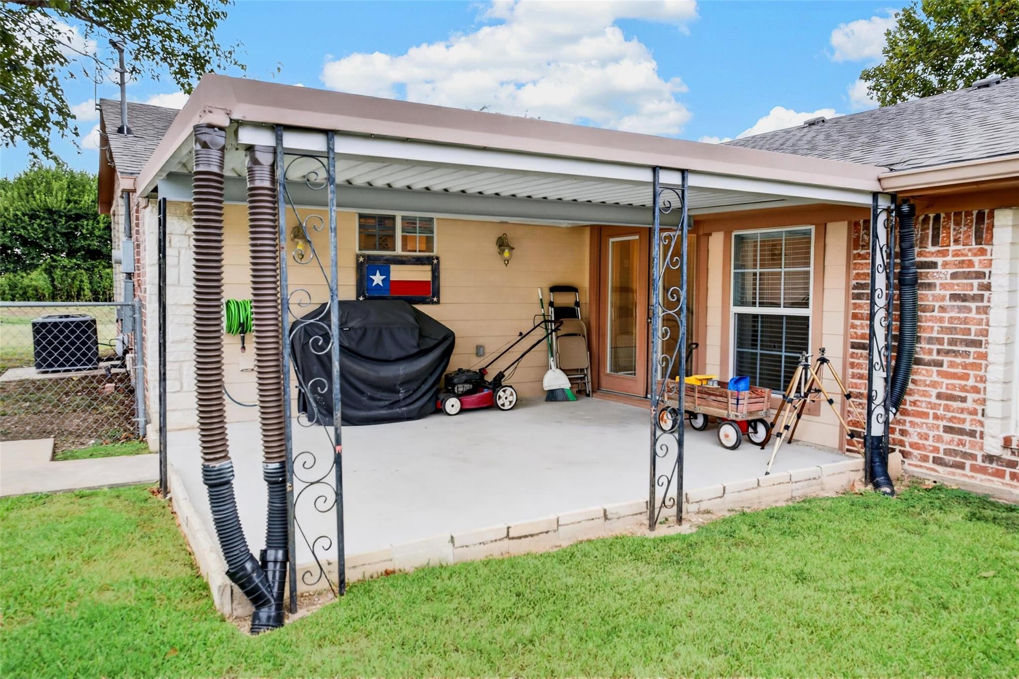 main property photo 21
