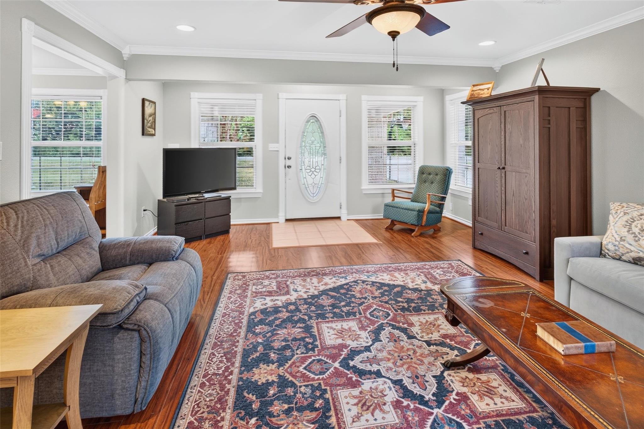 main property photo 5