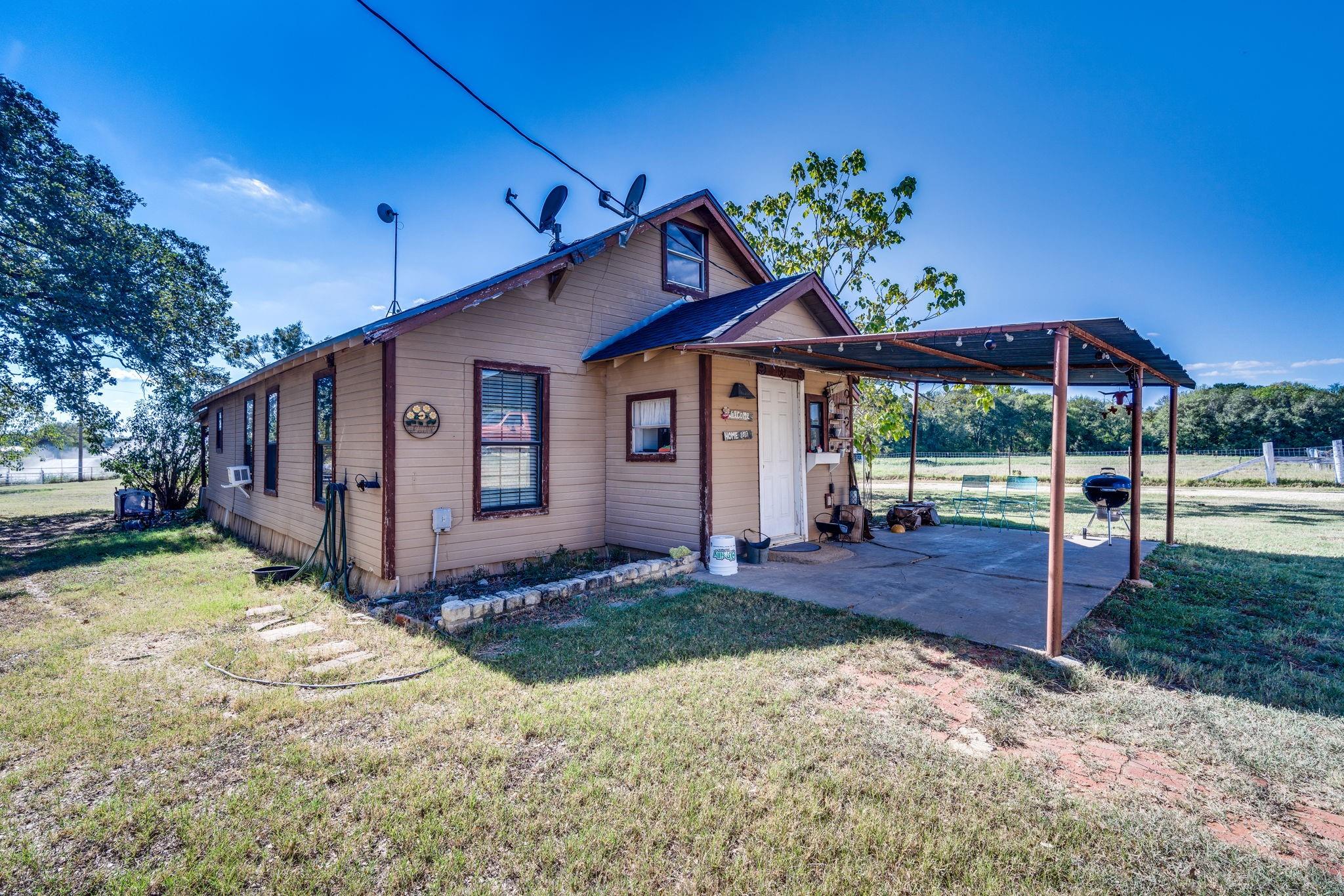 main property photo 16
