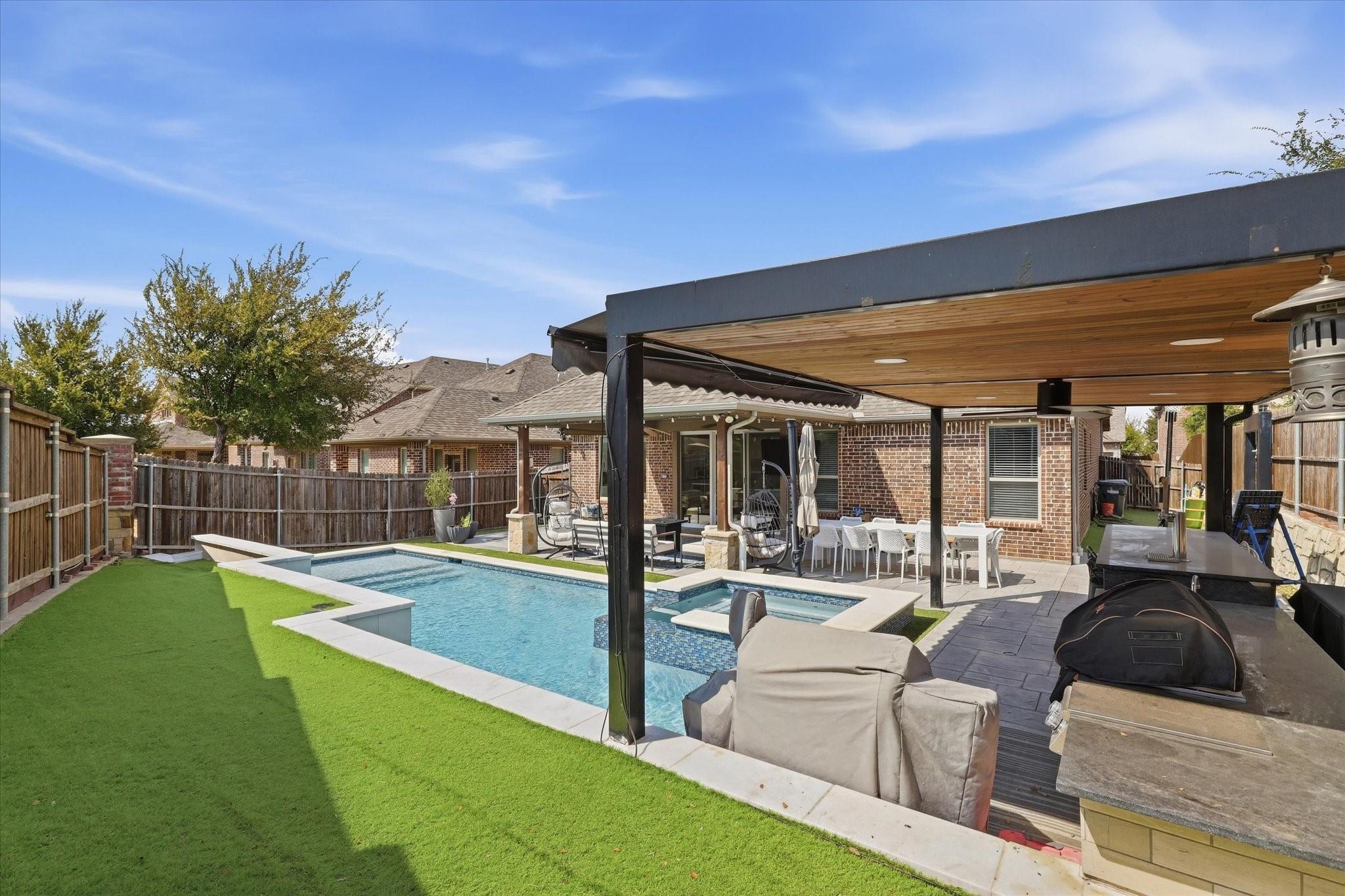 main property photo 38