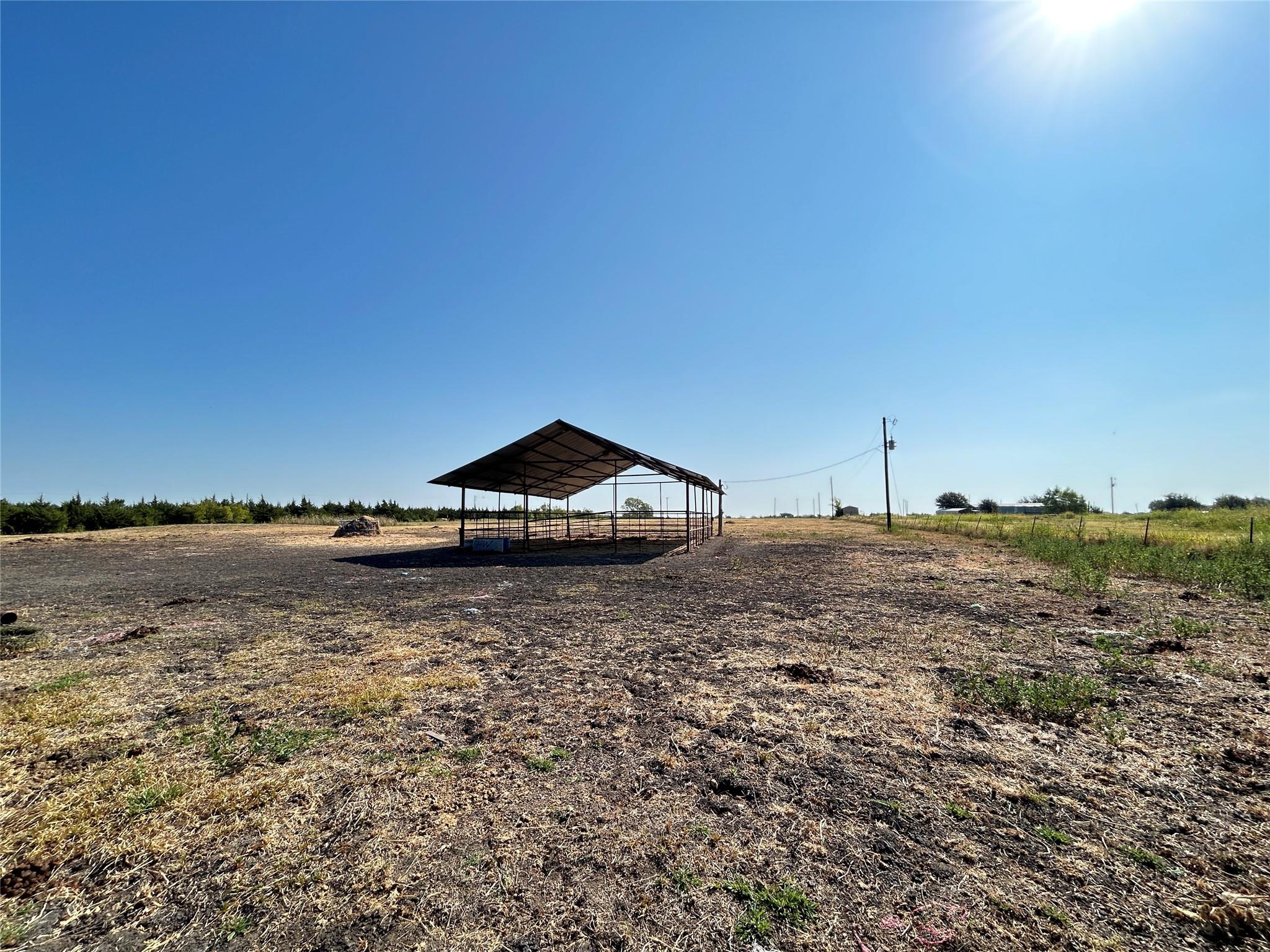 main property photo 8