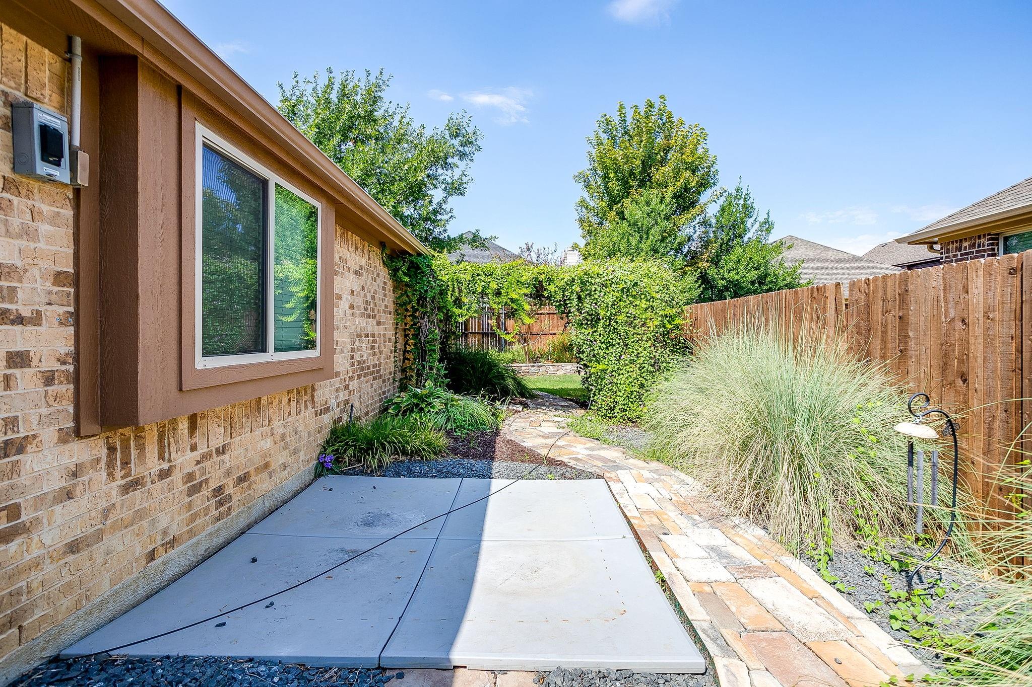 main property photo 36