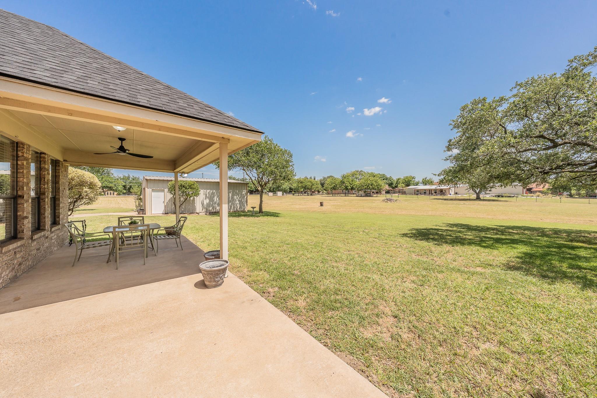 main property photo 31