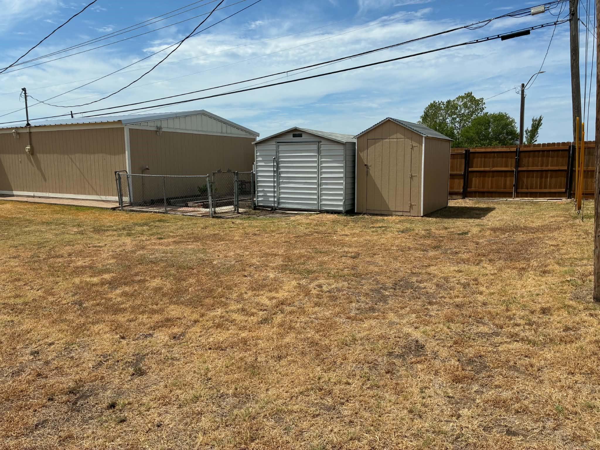 main property photo 28