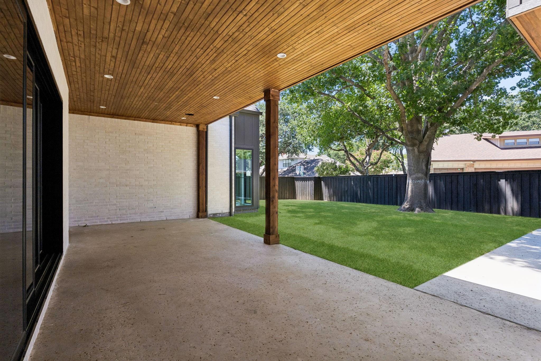 main property photo 36