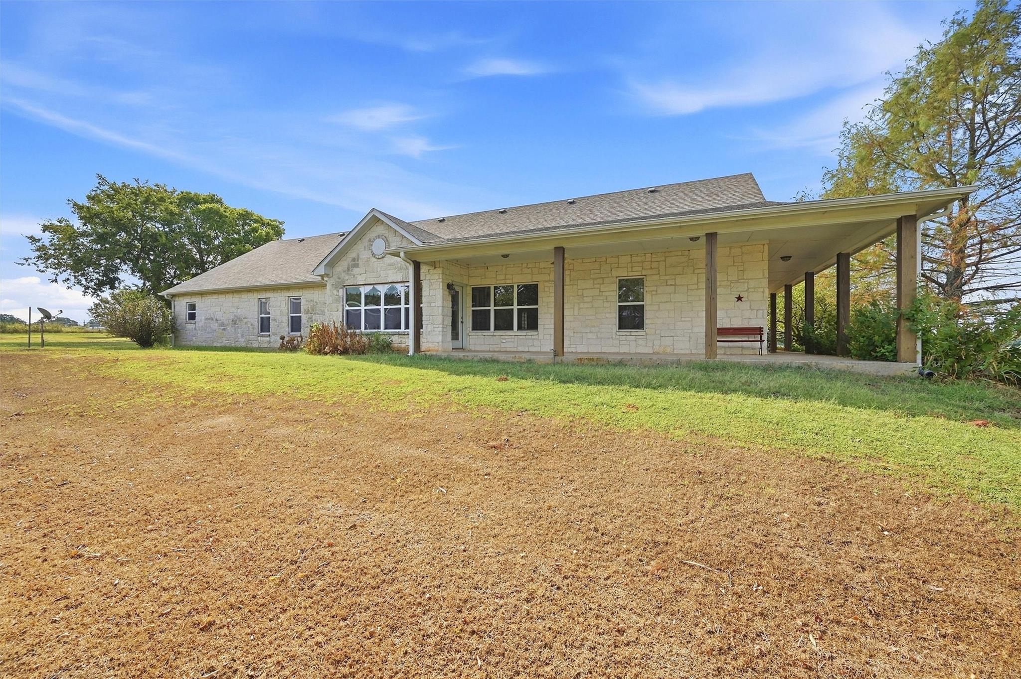 main property photo 32