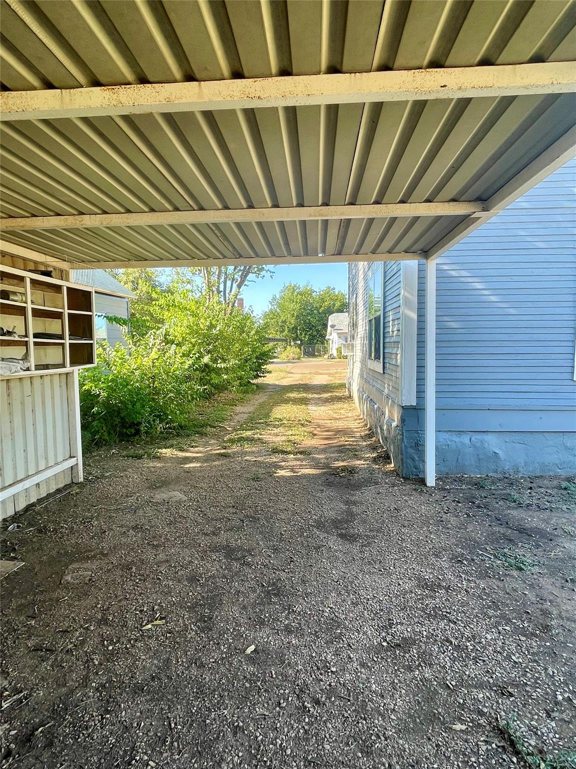 main property photo 18