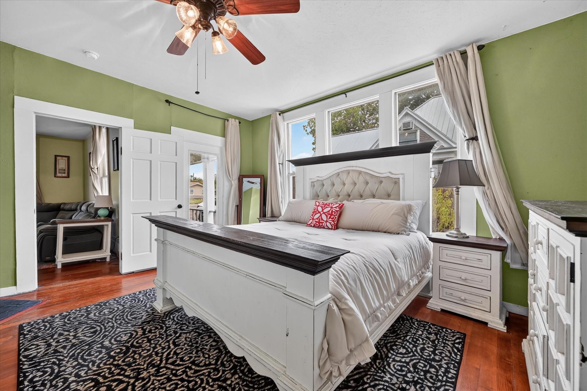 main property photo 18