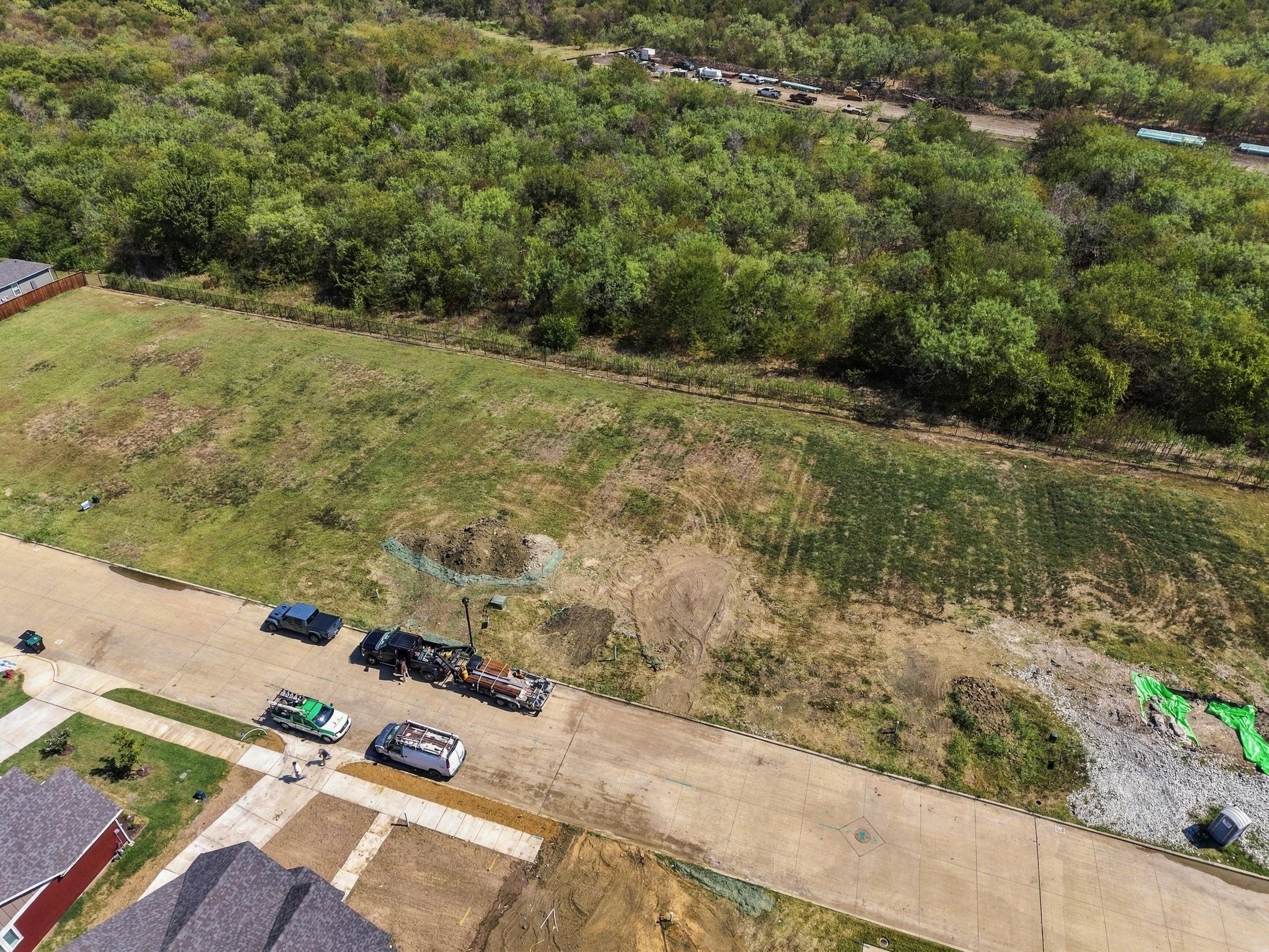 main property photo 13