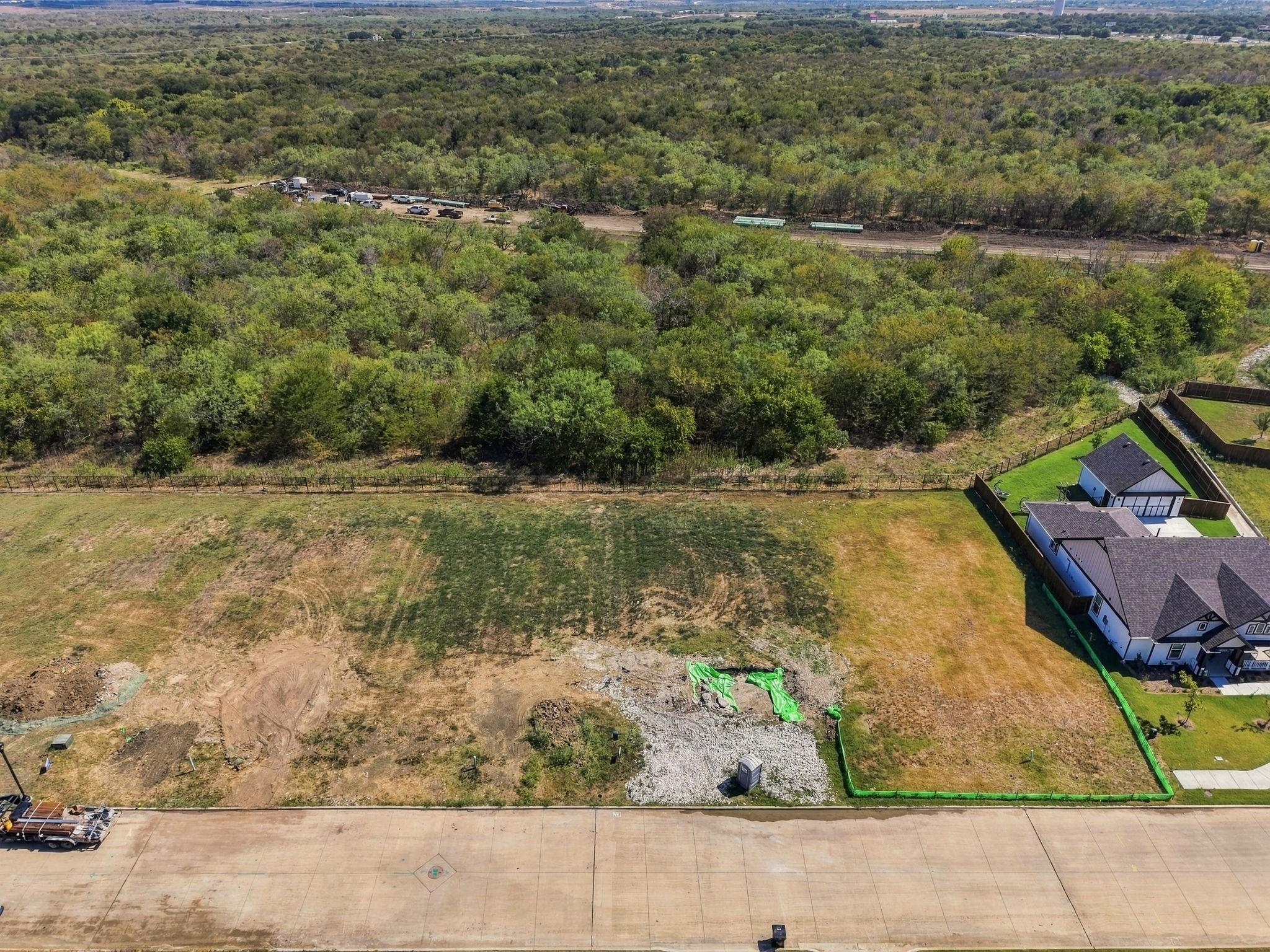 main property photo 17