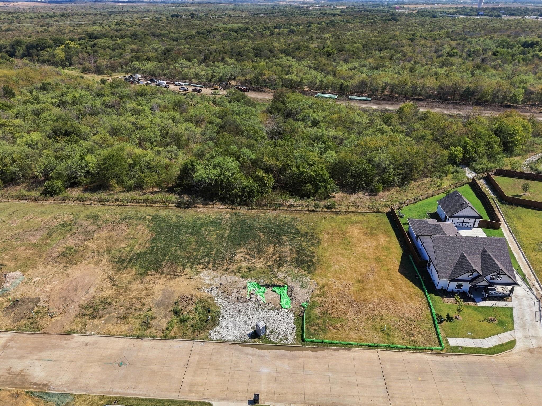 main property photo 18