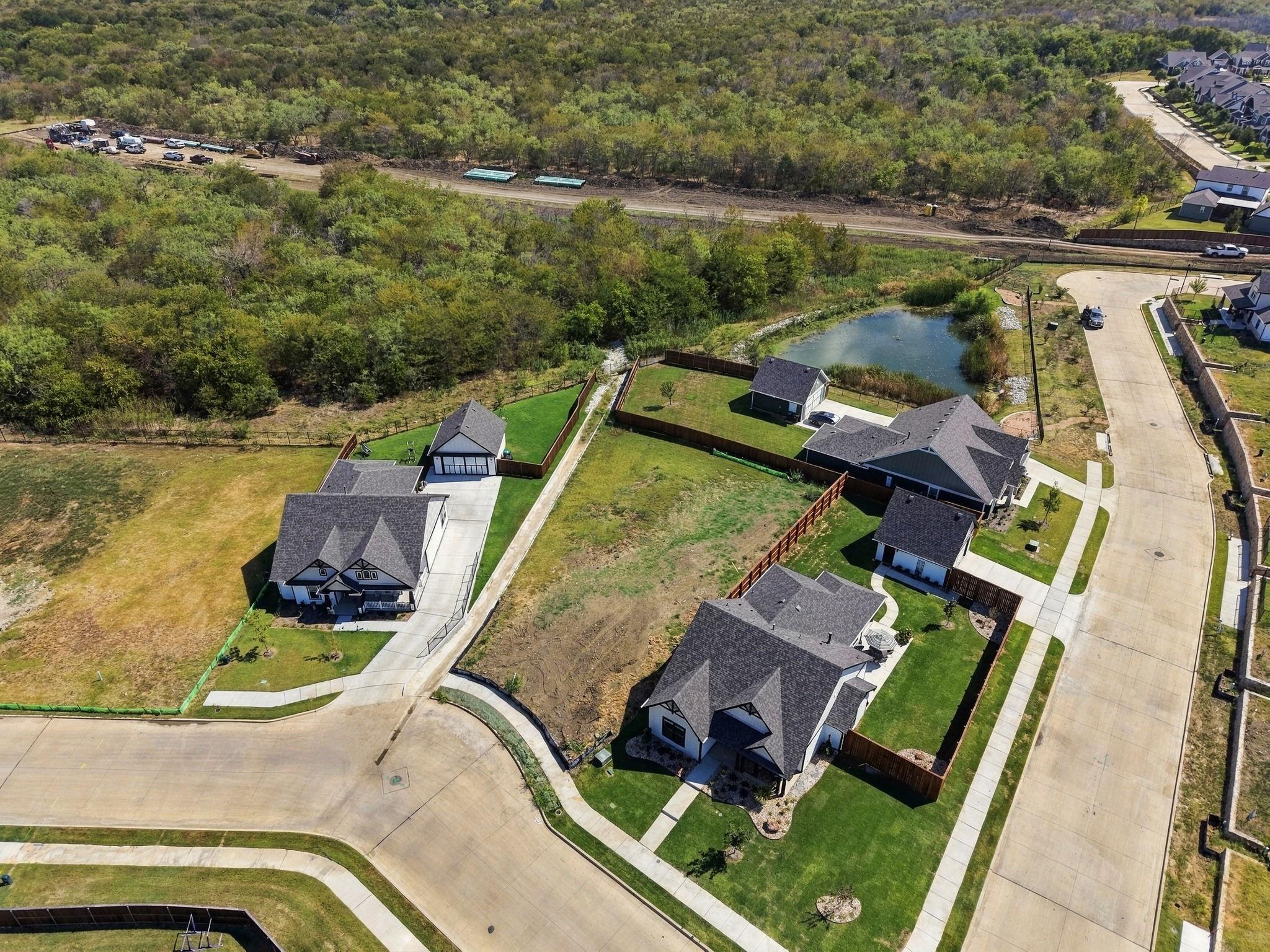 main property photo 22