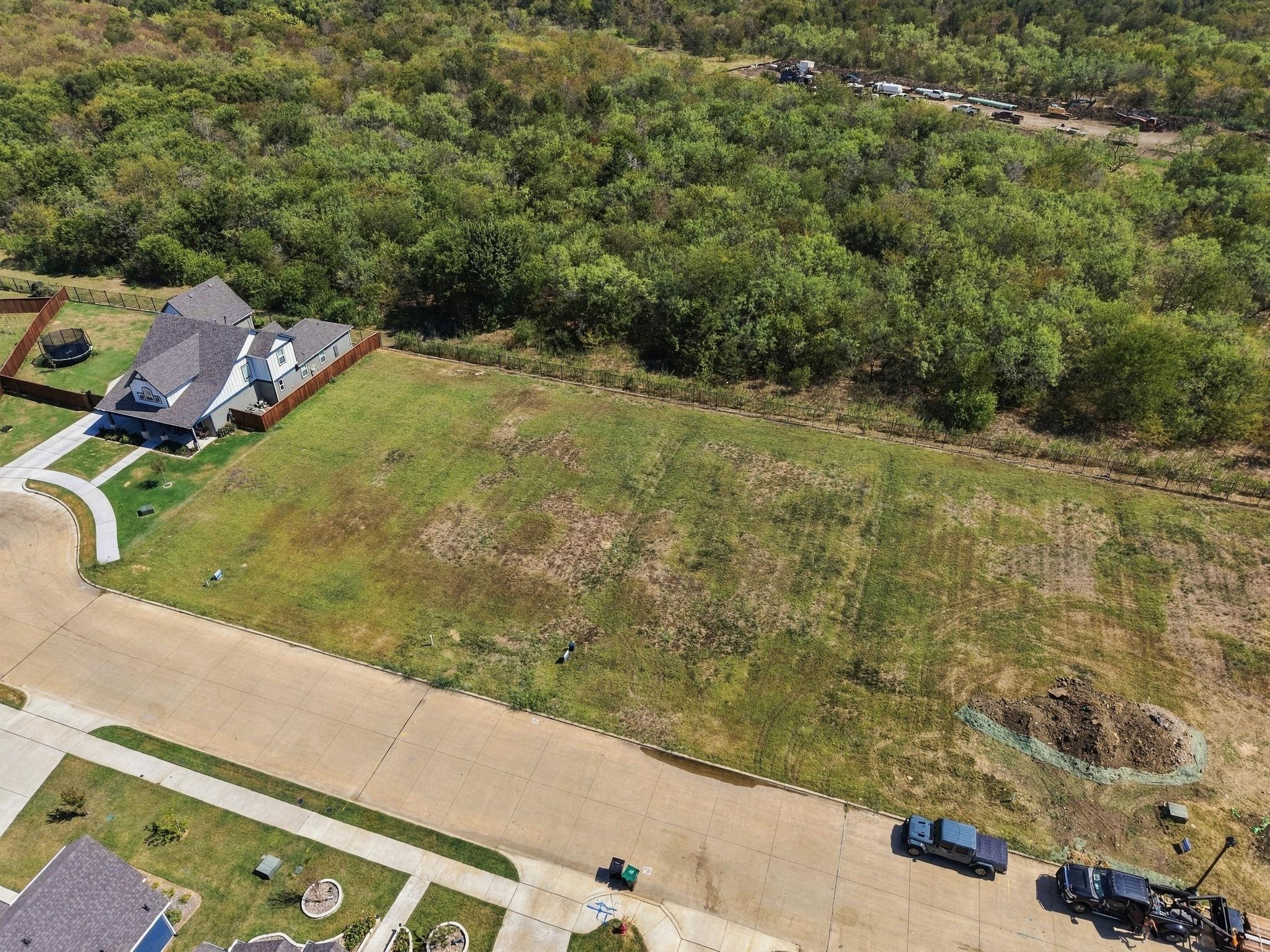 main property photo 9